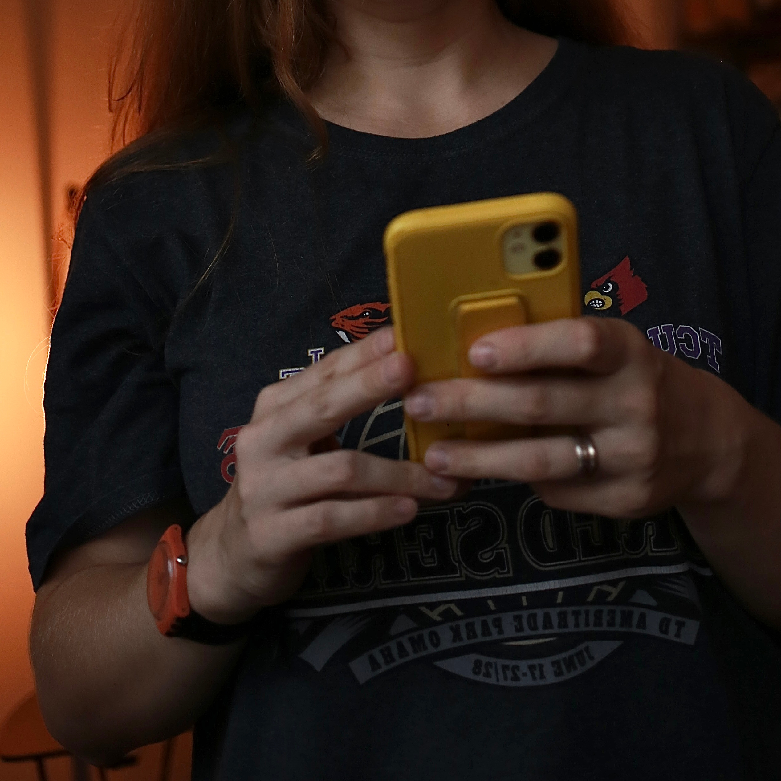 Контакты. Индивидуальный и love story фотограф в Алматы Шарычева Ирина