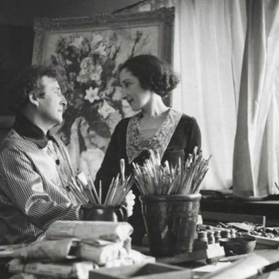 This image features the Russian-French painter Marc Chagall (1887–1985) with his first wife and muse, Bella Rosenfeld (1895–1944)