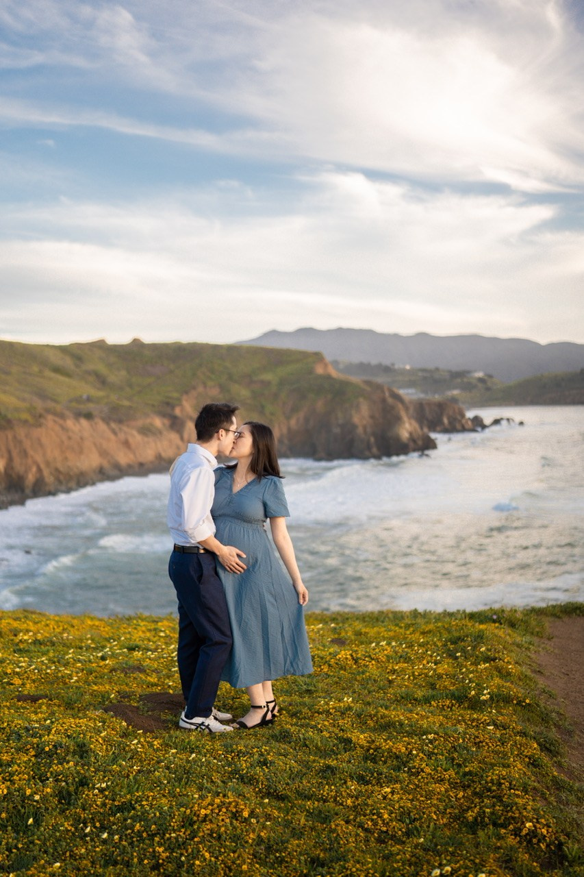 Golden Light & Ocean Breeze — A Maternity Session at Mori Point. Maternity, family and newborn photography in San Francisco Bay Area