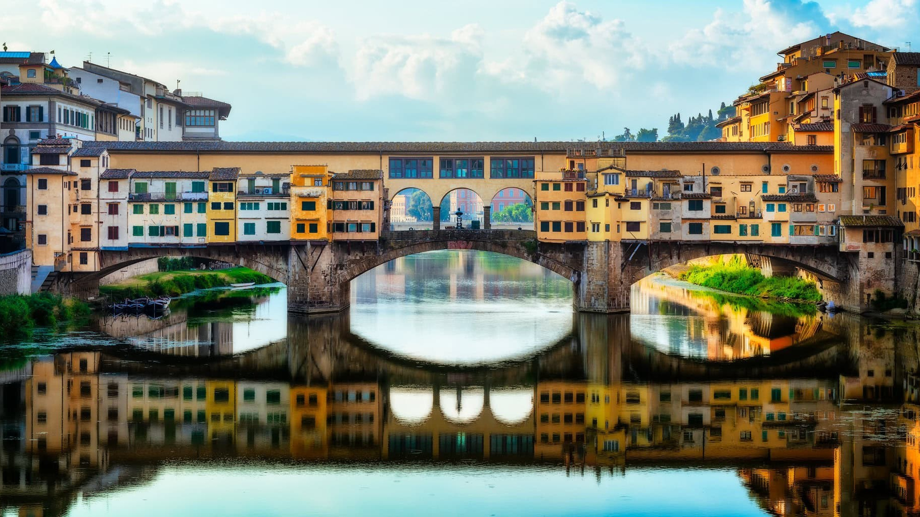 Один день во Флоренции Можно организовать совместное путешествие из Рима на скорых поездах - на них добраться до Флоренции можно за 1.5 часа, либо встретиться в назначенную дату в самом городе .