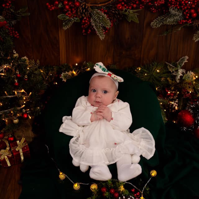 Επαγγελματική φωτογράφιση εγκυμοσύνης και νεογέννητου στη Ρόδο. Φωτογράφος νεογέννητων στη Ρόδο. Φωτογράφιση εγκυμοσύνης