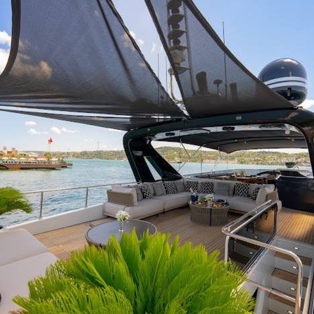 СТАМБУЛ · PRIVATE YACHT EXPERIENCES
