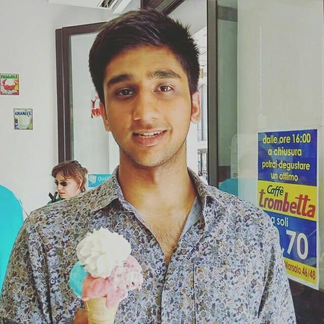 Фотосессия в Стамбуле. Фотограф в Стамбуле. Лайфстайл фотограф в Стамбуле Анатолий. Фотосессии на крышах с чайками