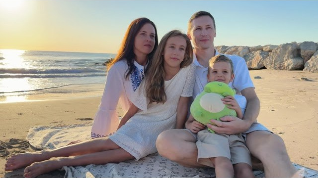 Family, Couple & Portrait Photoshoot Videos in Spain | Natural & Emotional Moments. Julia Gnatenko — Photographer Valencia, Alicante, Barcelona, Spain, Europe