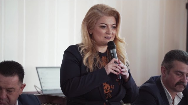 Video testimonial. Main