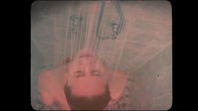 VIDEO. Film portrait photographer