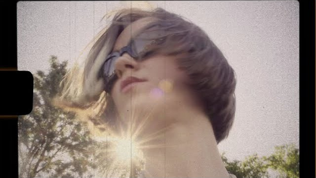 VIDEO. Film portrait photographer