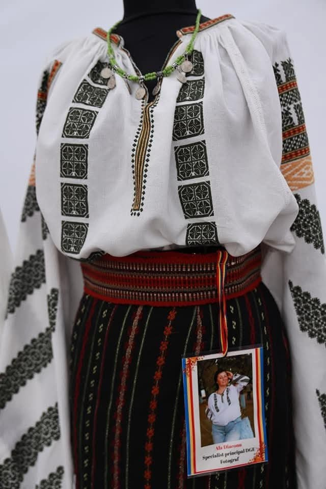 Alika Dia- Fotograf în Republica Moldova, Strășeni