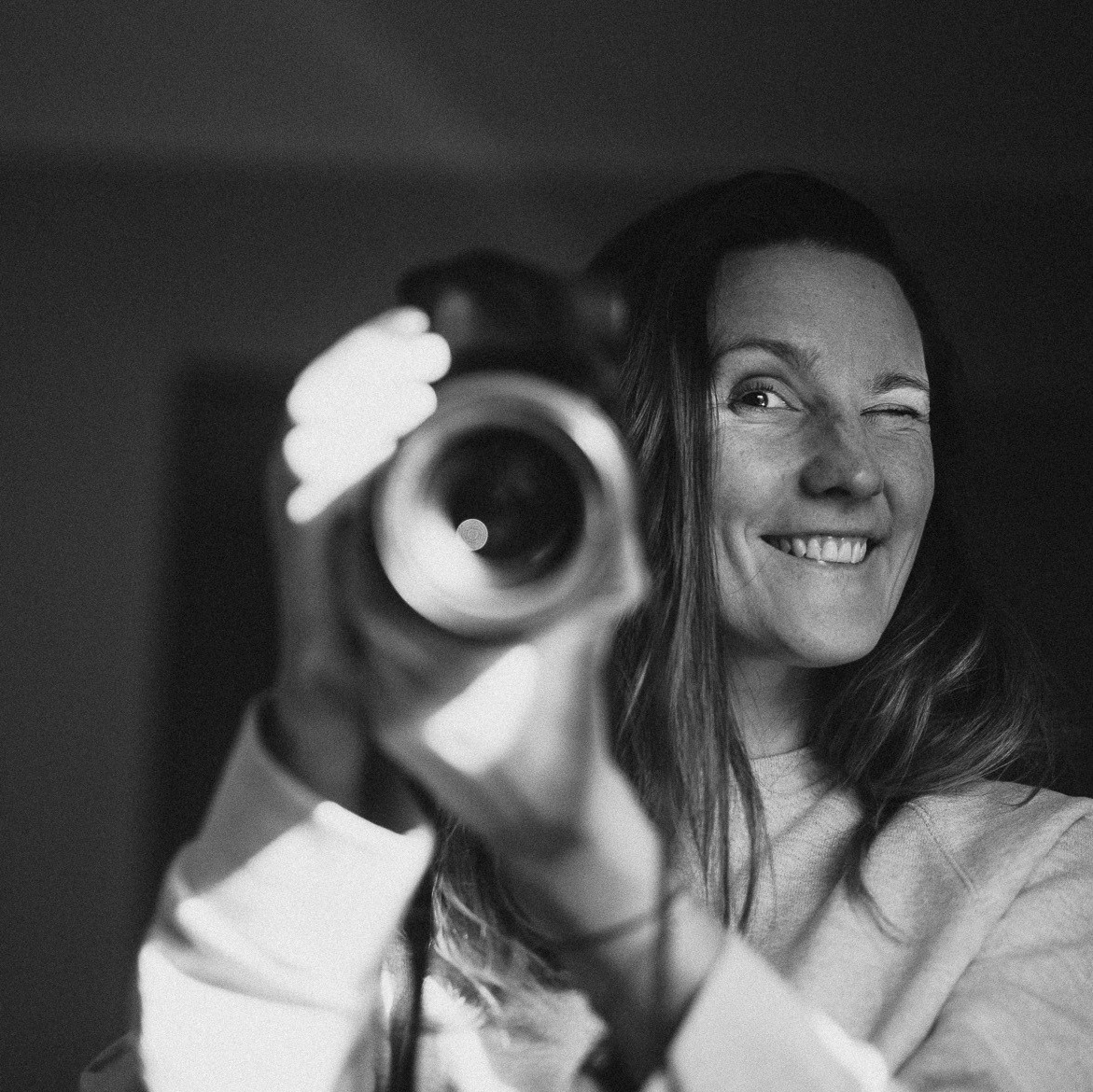 Contact. Every moment is special!