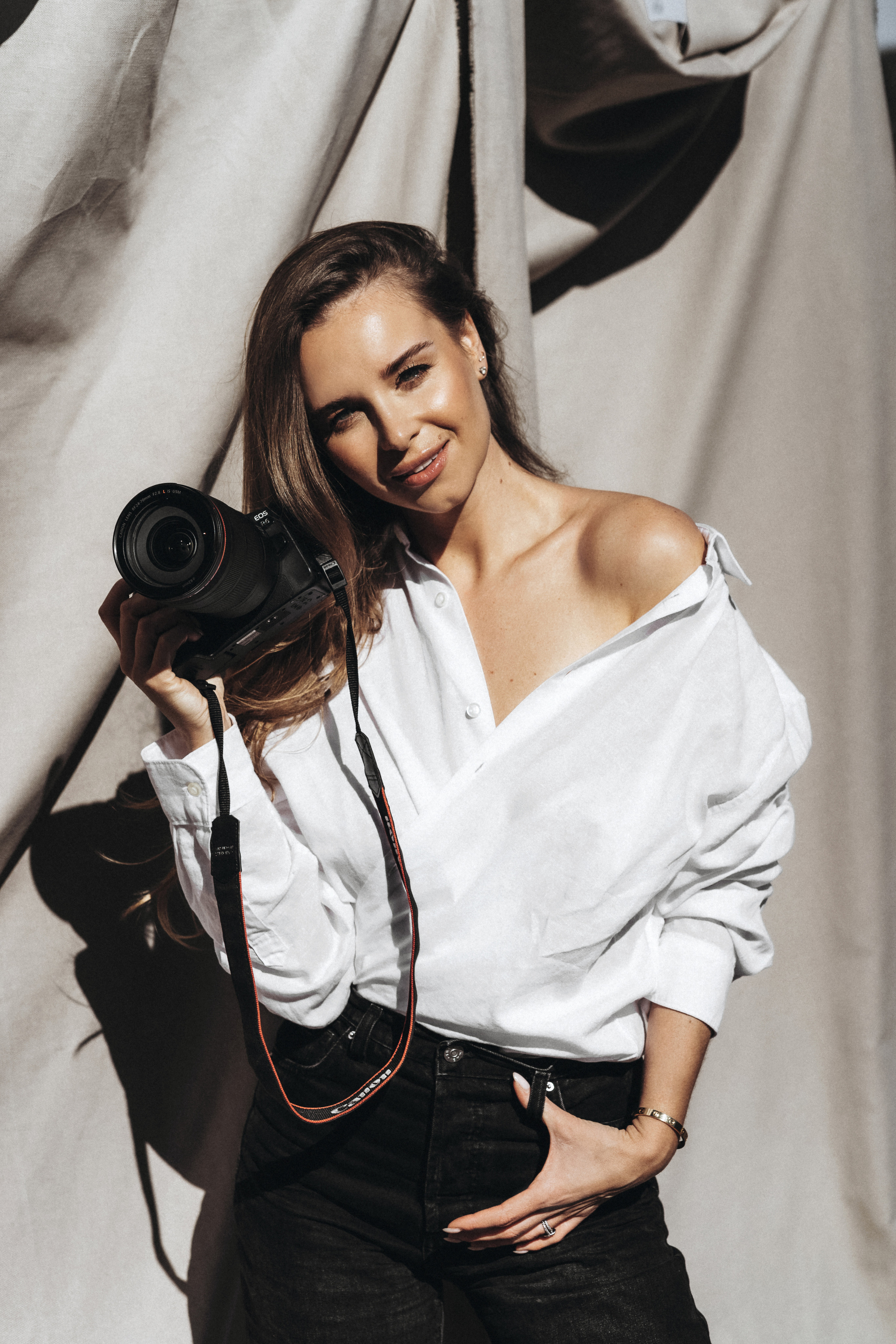 About. Los Angeles maternity, boudoir and family photographer