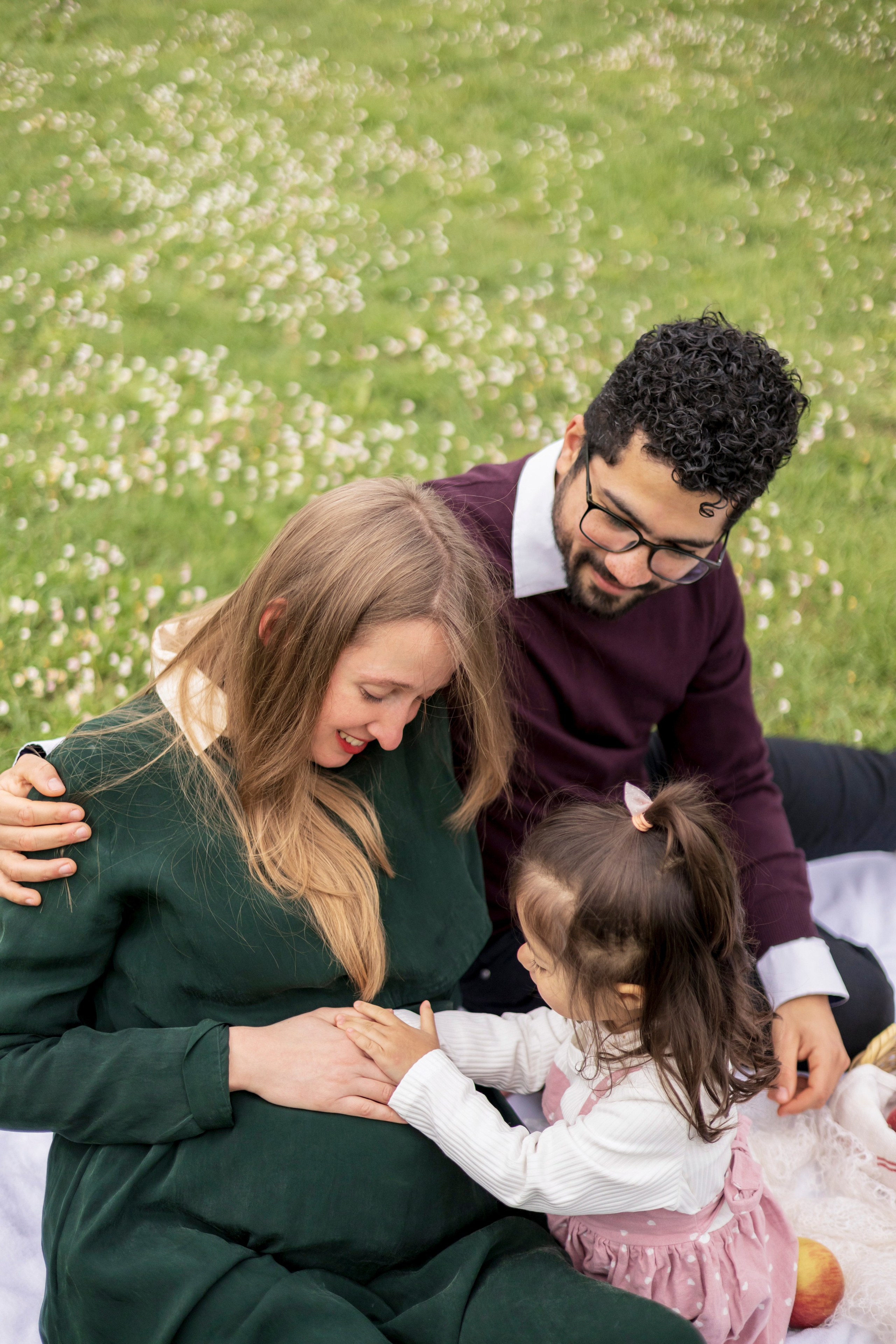 FAMILY. Hi! My name is Irena, and I’m a professional photographer specializing in family photography, love stories, and individual photoshoots