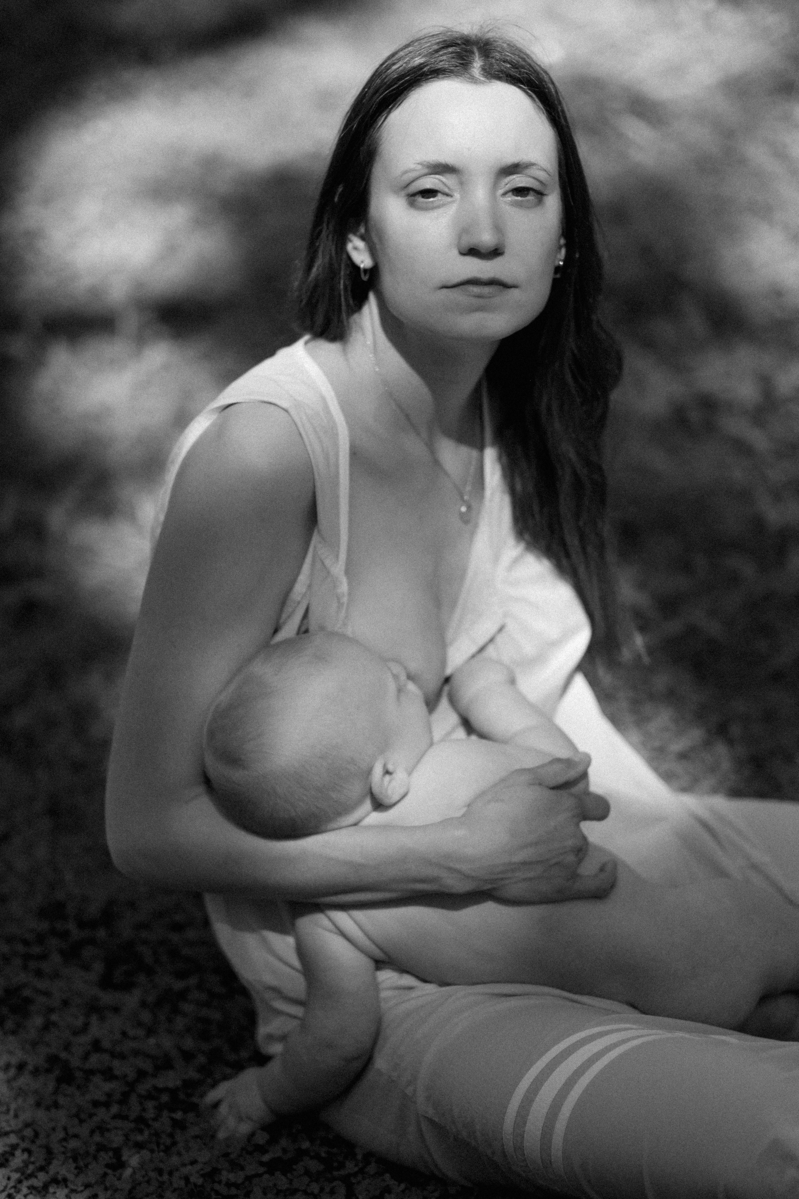 The Fleeting Beauty of Motherhood: Why Being in the Photo Matters. Family Photographer Anna Dobrovolskaia | Richmond, VA