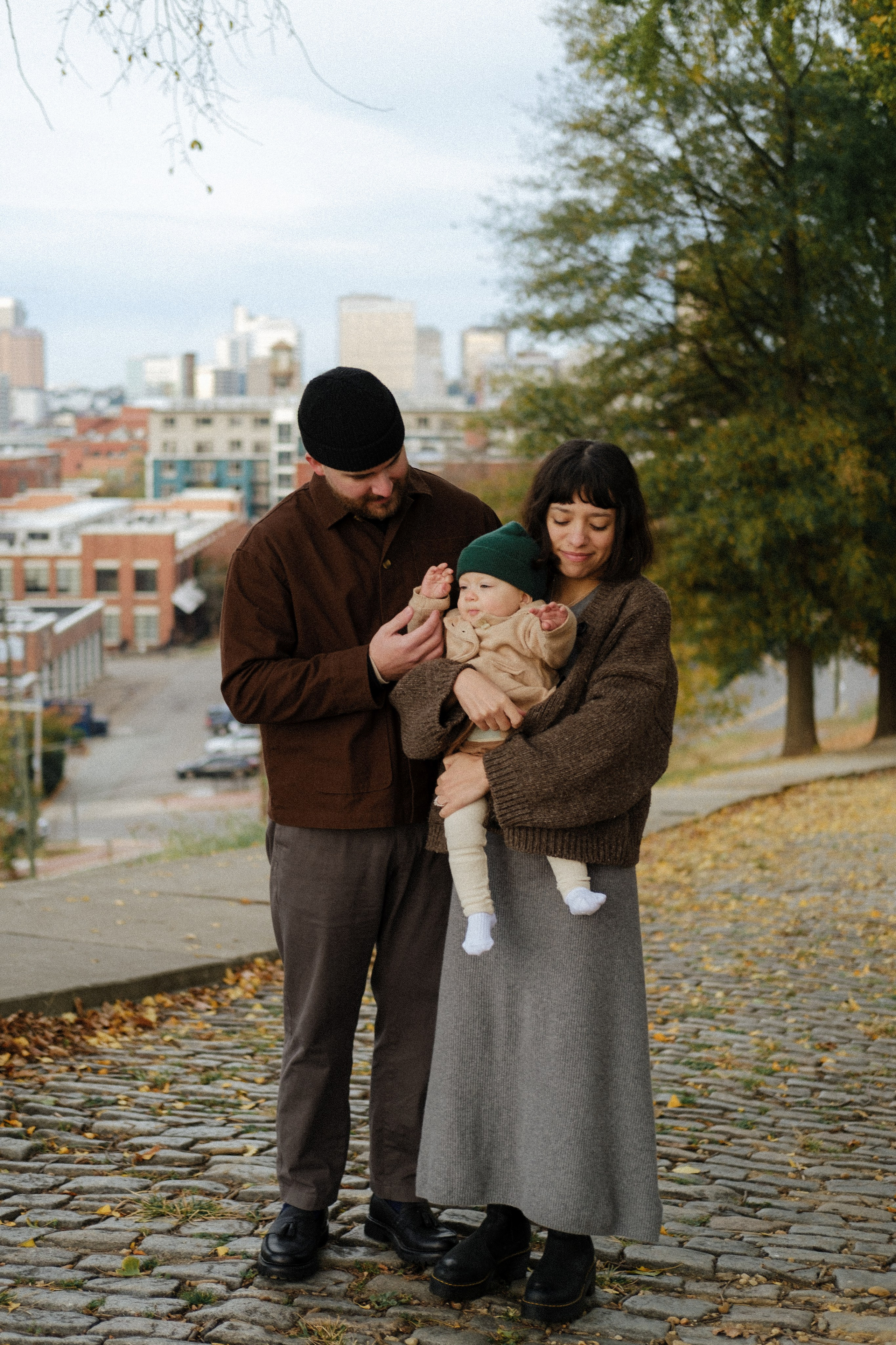 Top Fall Photo Locations in Richmond: Autumn Sessions at Libby Hill Park. Family Photographer Anna Dobrovolskaia | Richmond, VA