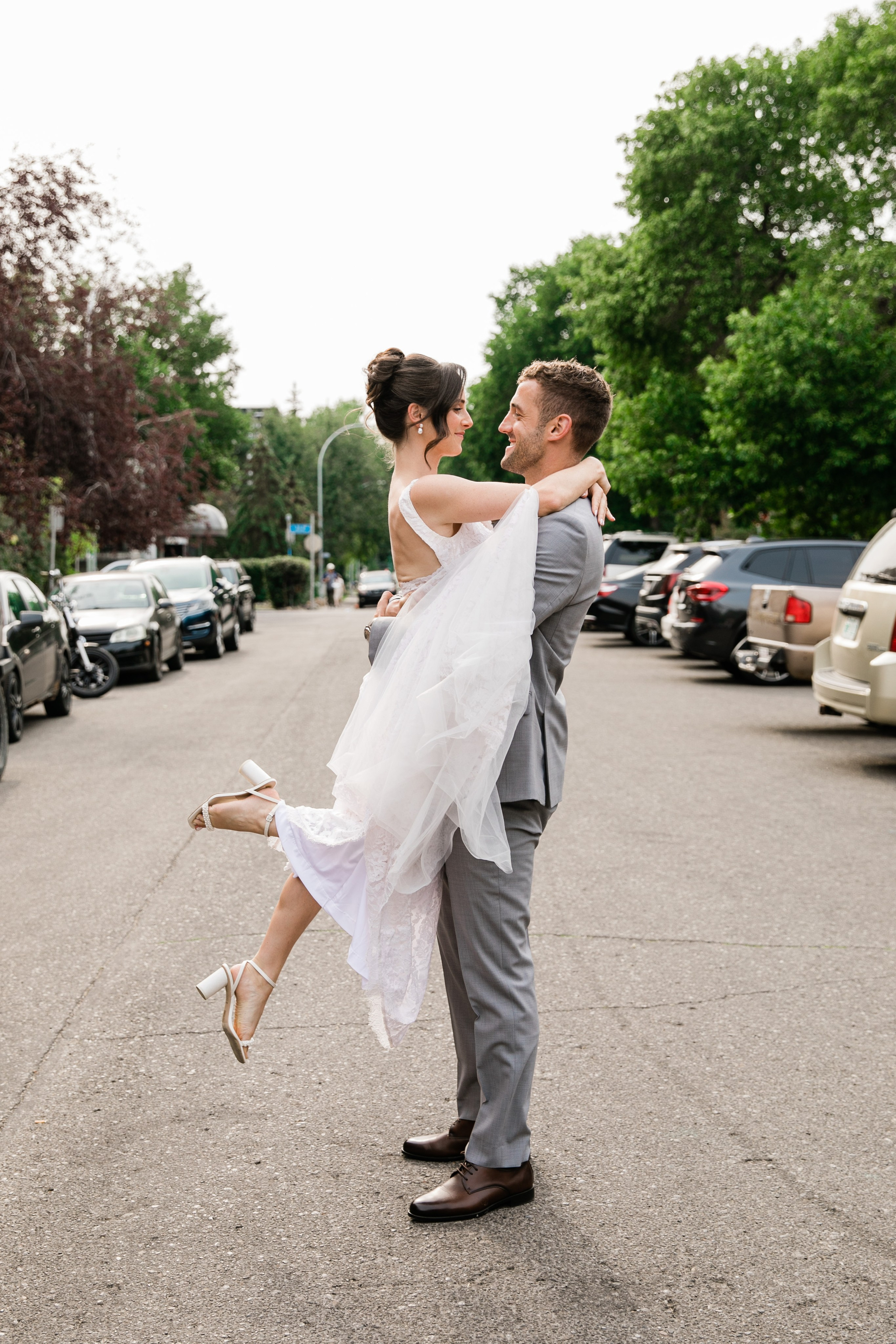 Affordable Calgary Wedding Photography. Ching Li Photography