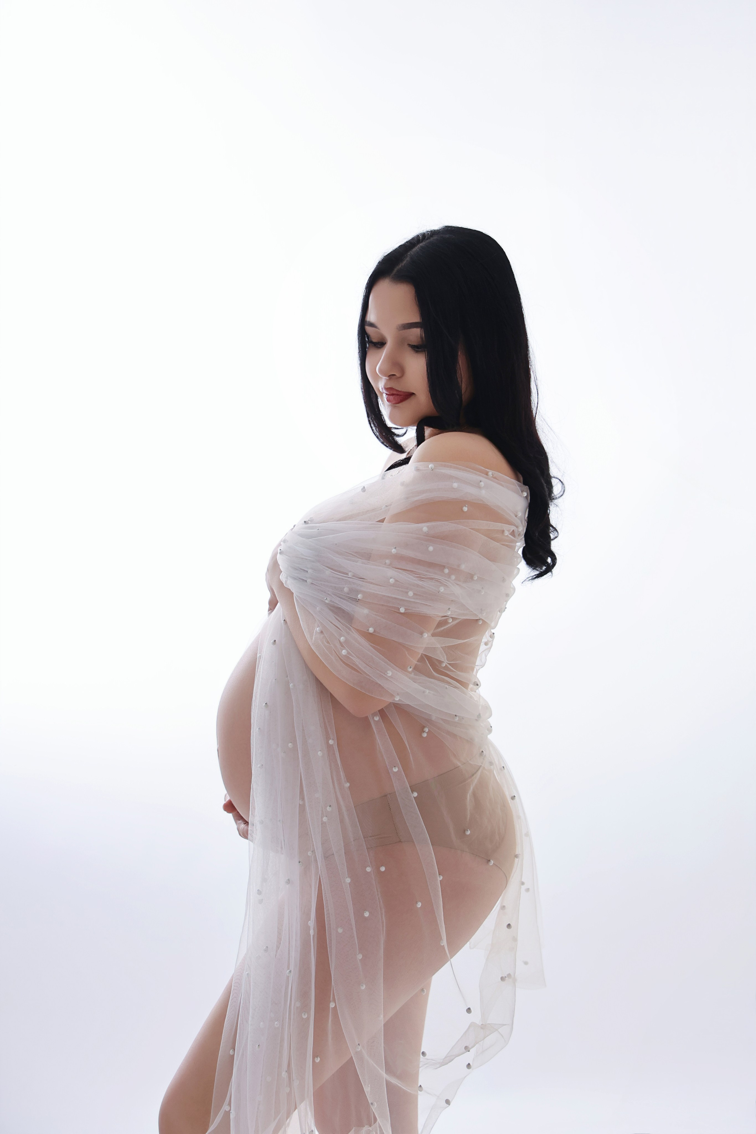 Nueva Sesión Embarazo En Estudio. Fotografía de Eventos, Embarazo y Familiar en Pirineos