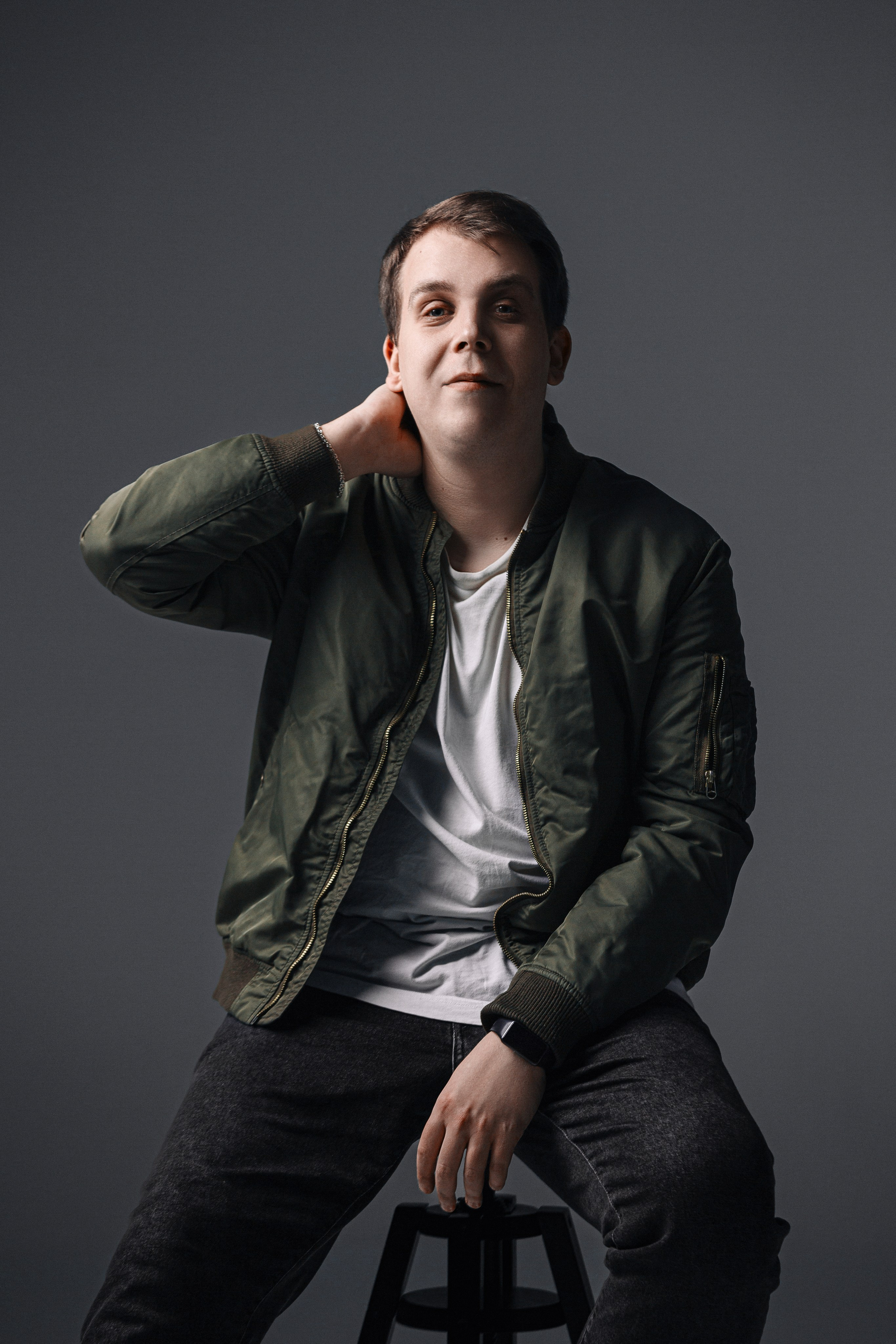 BELLOW US FOTOGRĀFS RĪGA