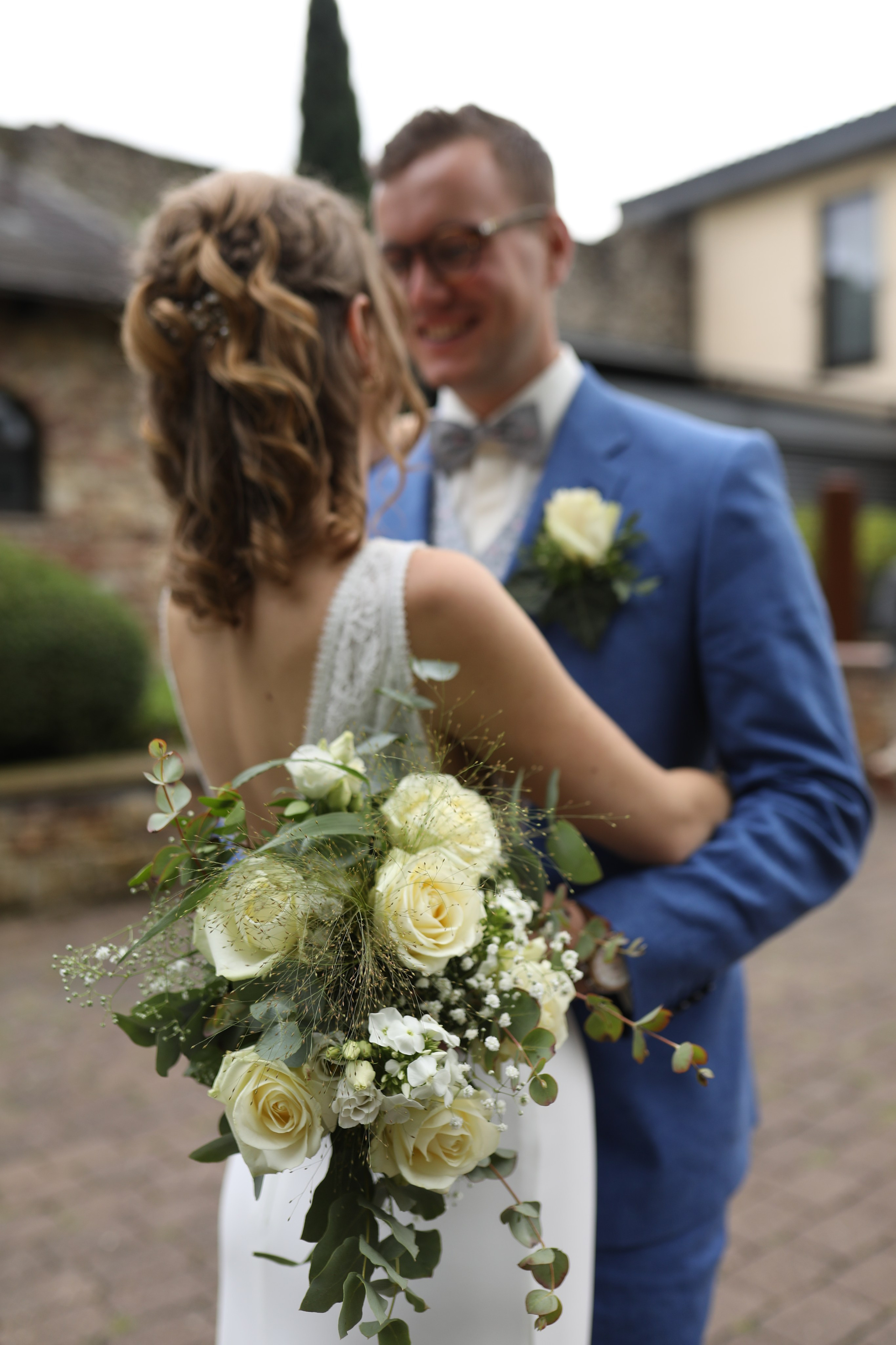 Elegante Hochzeitstafel auf Burg Schwarzenstein – Hochzeitsfotos für Paare aus Frankfurt am Main