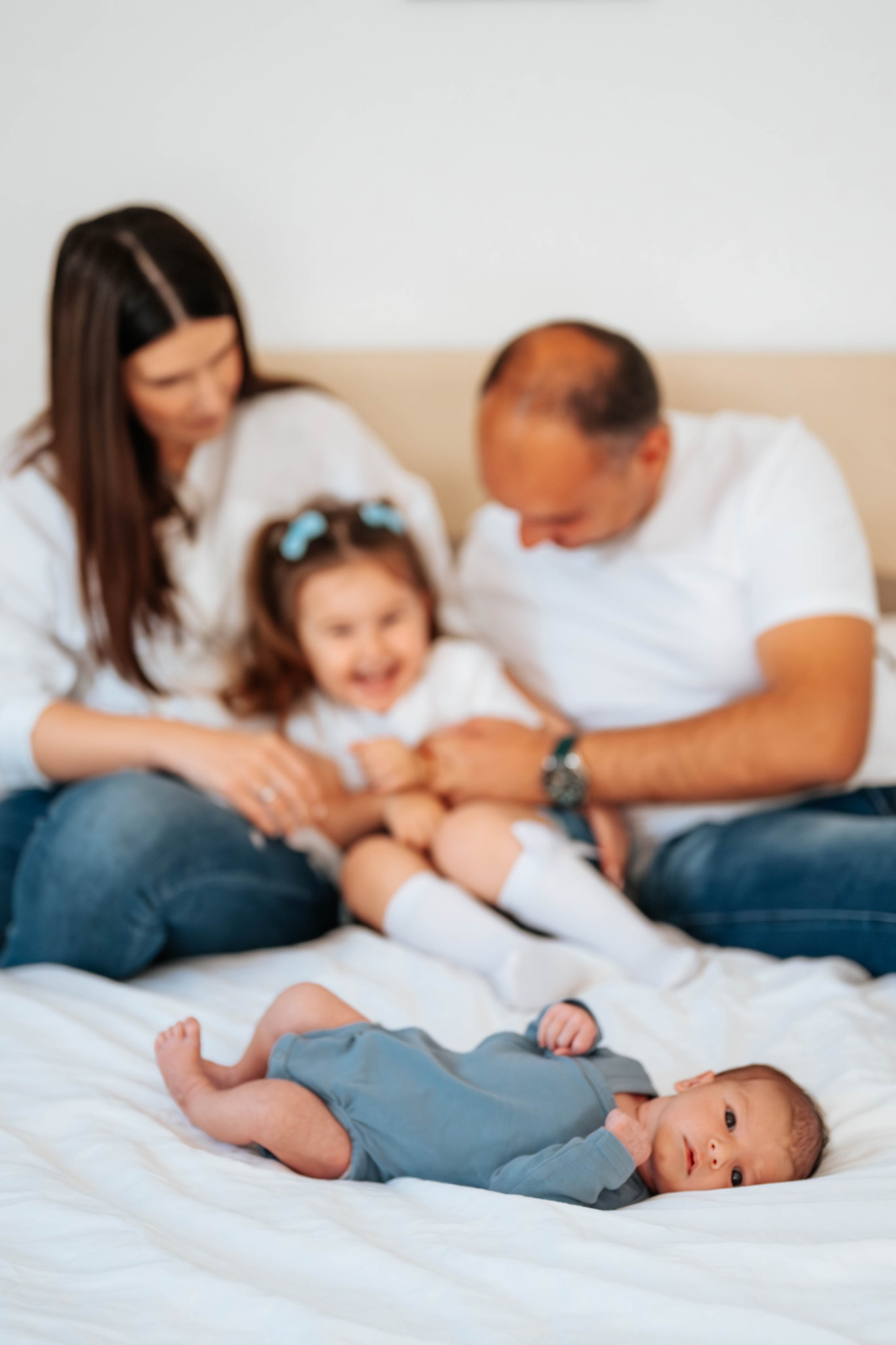 FOTOGRAFISANJE BEBA KOD KUĆE. Dečiji i porodični fotograf