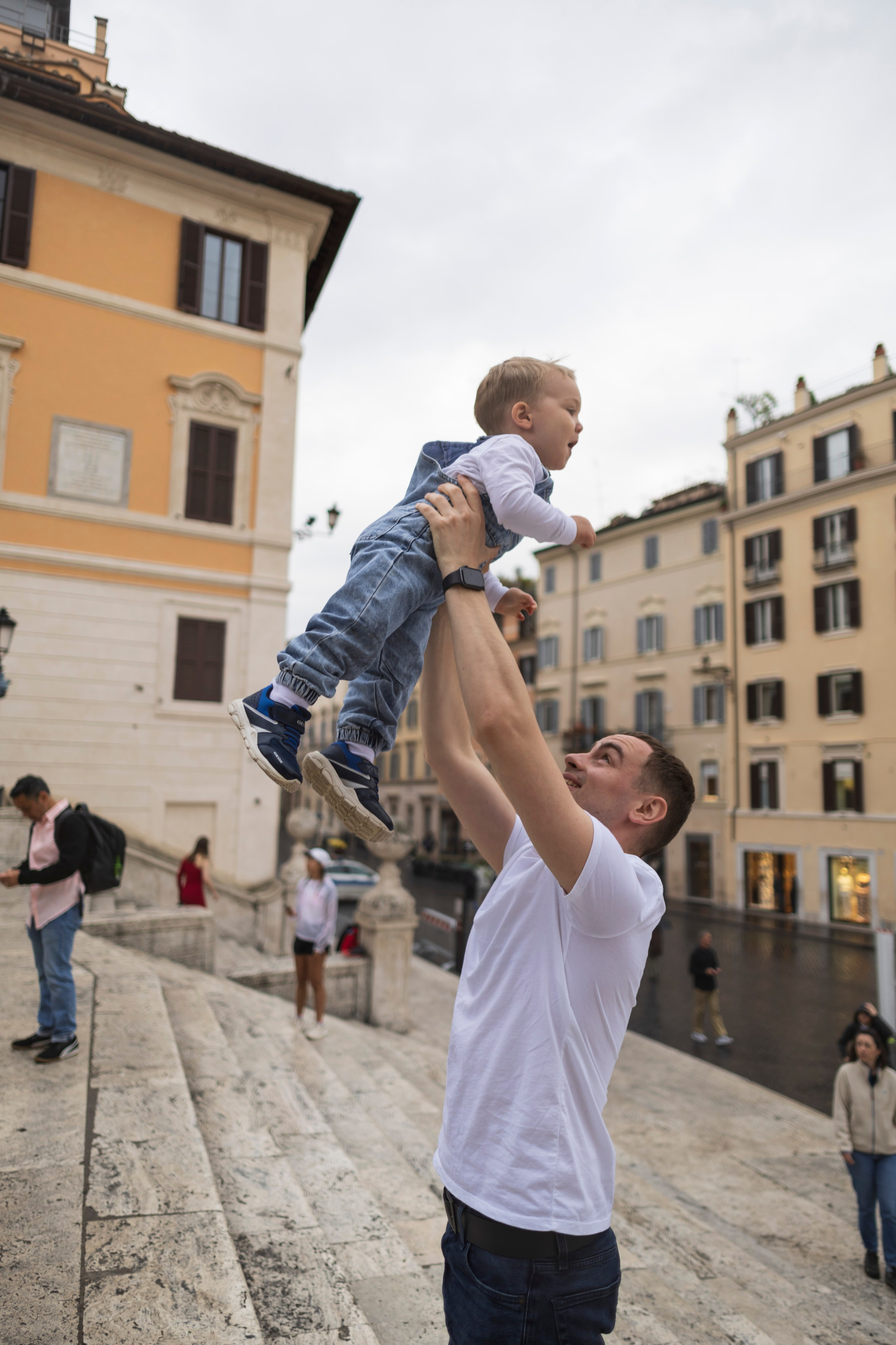 FAMILY. Hi! My name is Irena, and I’m a professional photographer specializing in family photography, love stories, and individual photoshoots