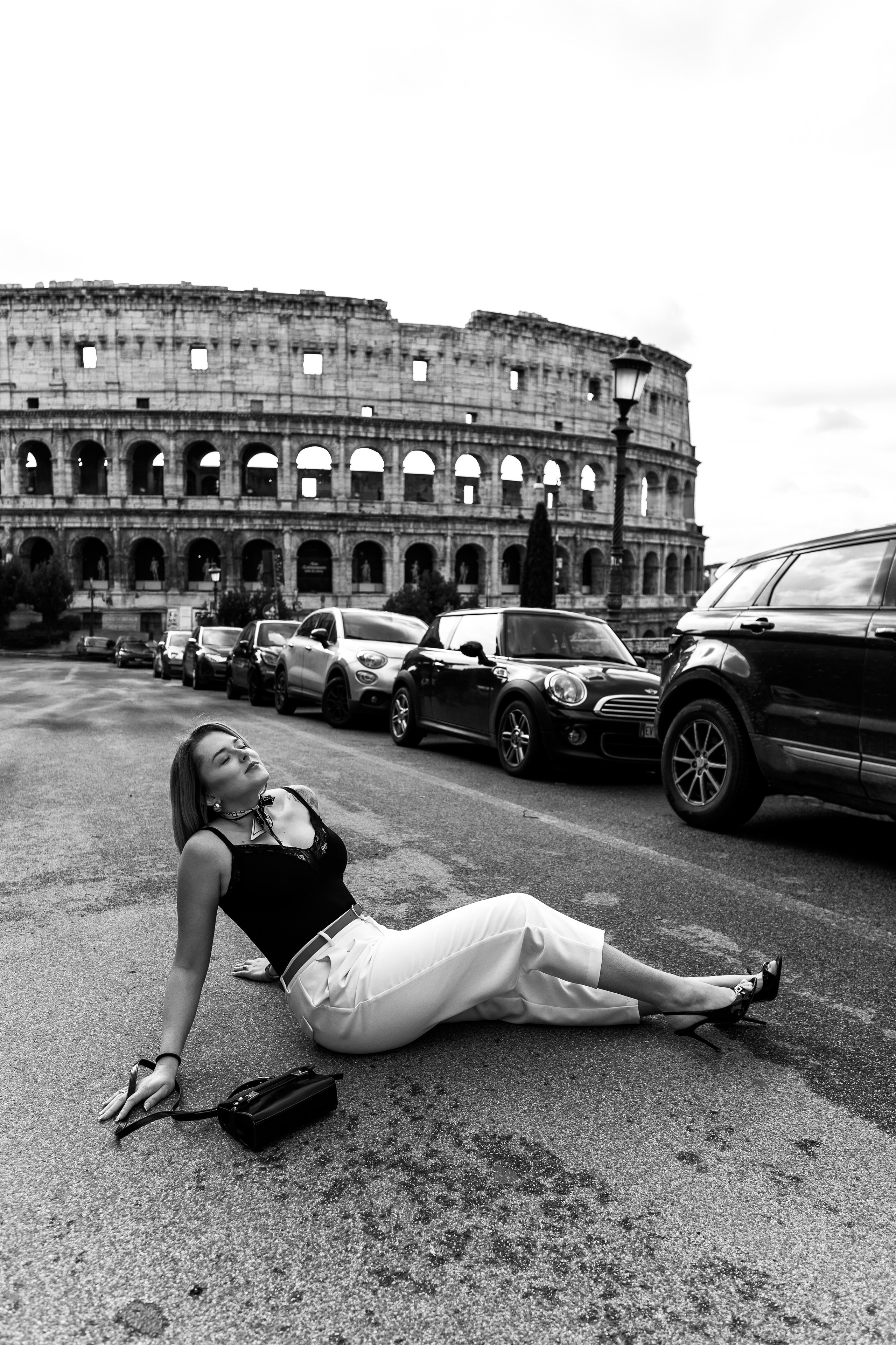 INDIVIDUAL SHOOTING. Hi! My name is Irena, and I’m a professional photographer specializing in family photography, love stories, and individual photoshoots