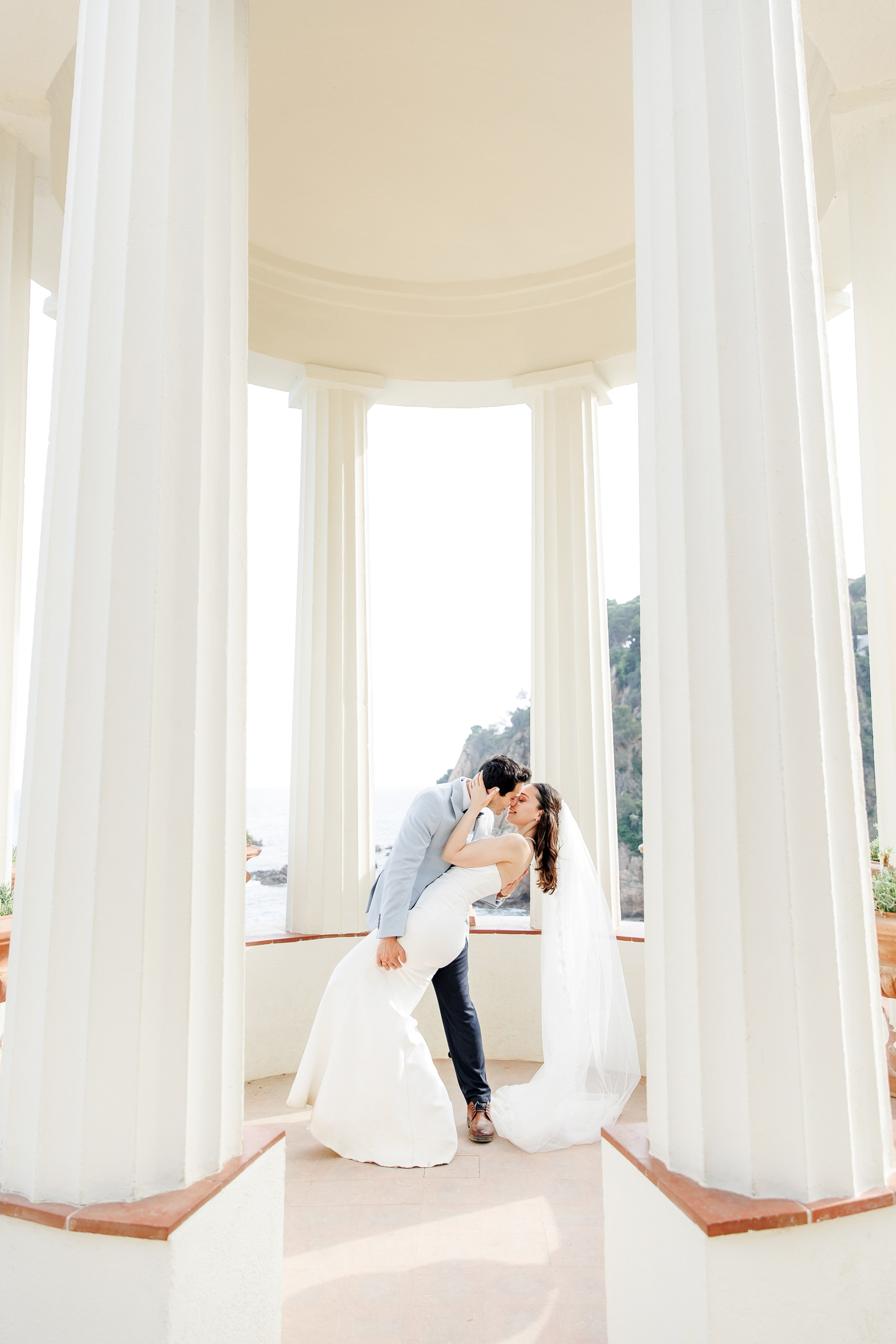 Dreamy Elopement in Marimurtra Botanical Garden. Wedding Photographer in Barcelona Lana Alekhina