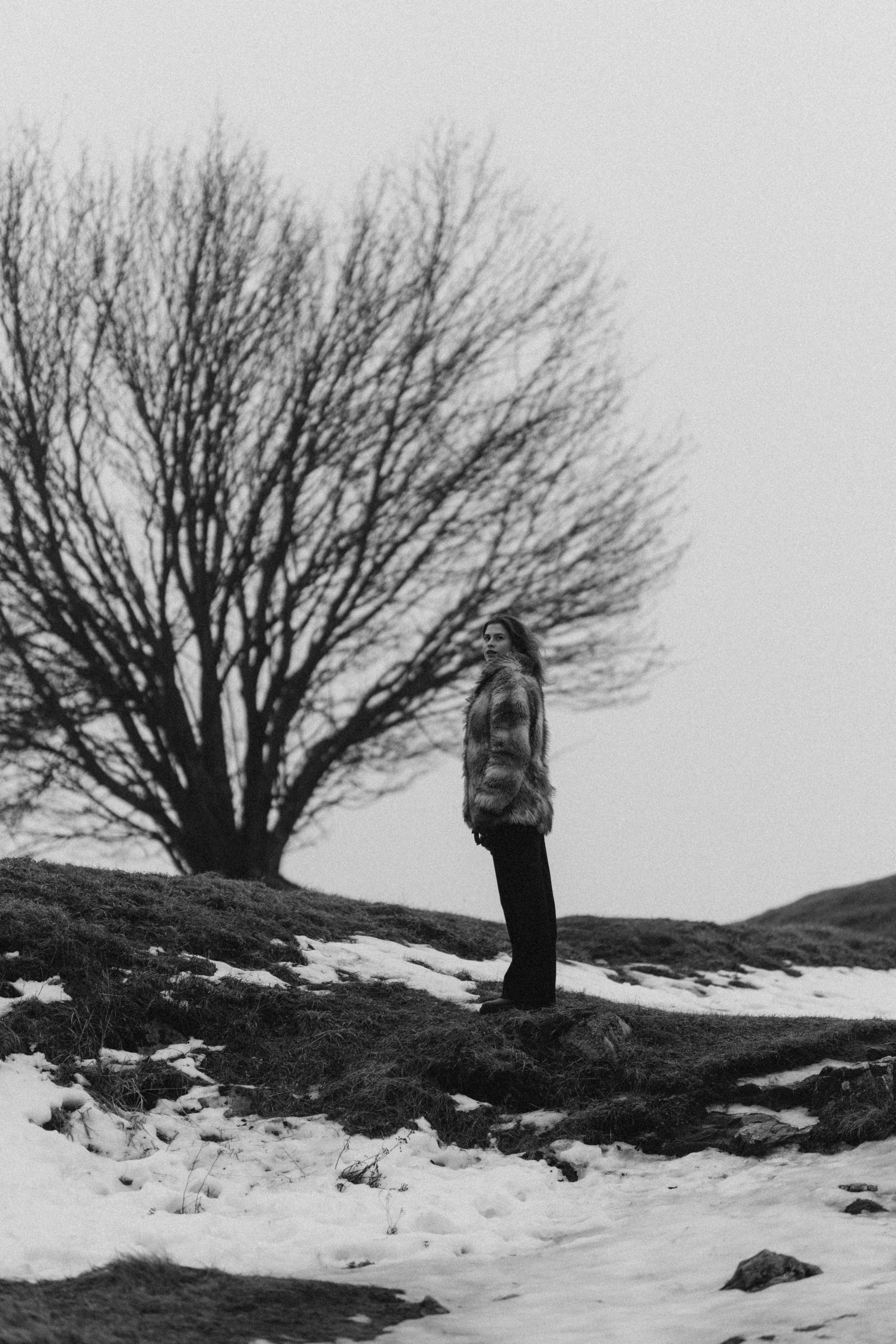 Contact. Victoria Olonen – Cinematic Portrait Artist | Helsinki & Europe