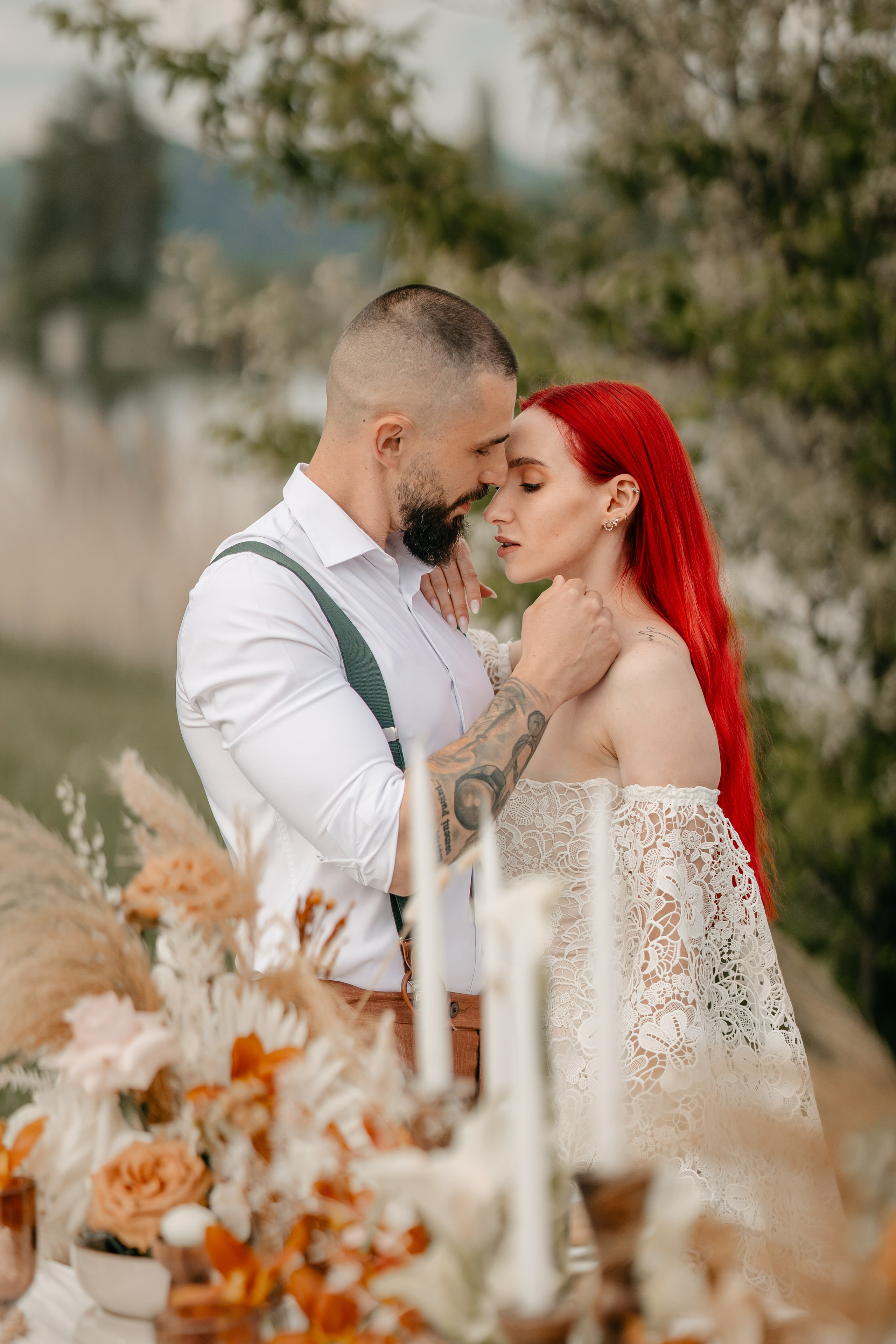 Contact. Raw Studio. Fotograful tau de nunta!