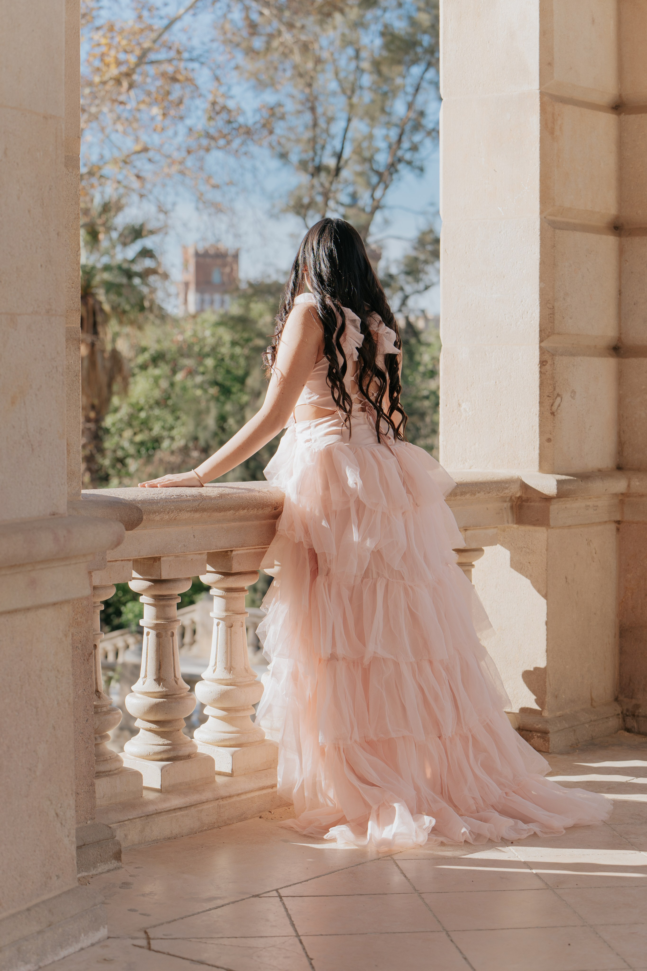 A Quinceañera (15th birthday) photoshoot in Barcelona. DiaFoto — Wow Photographer in Barcelona | Premium Barcelona Photoshoot Experience