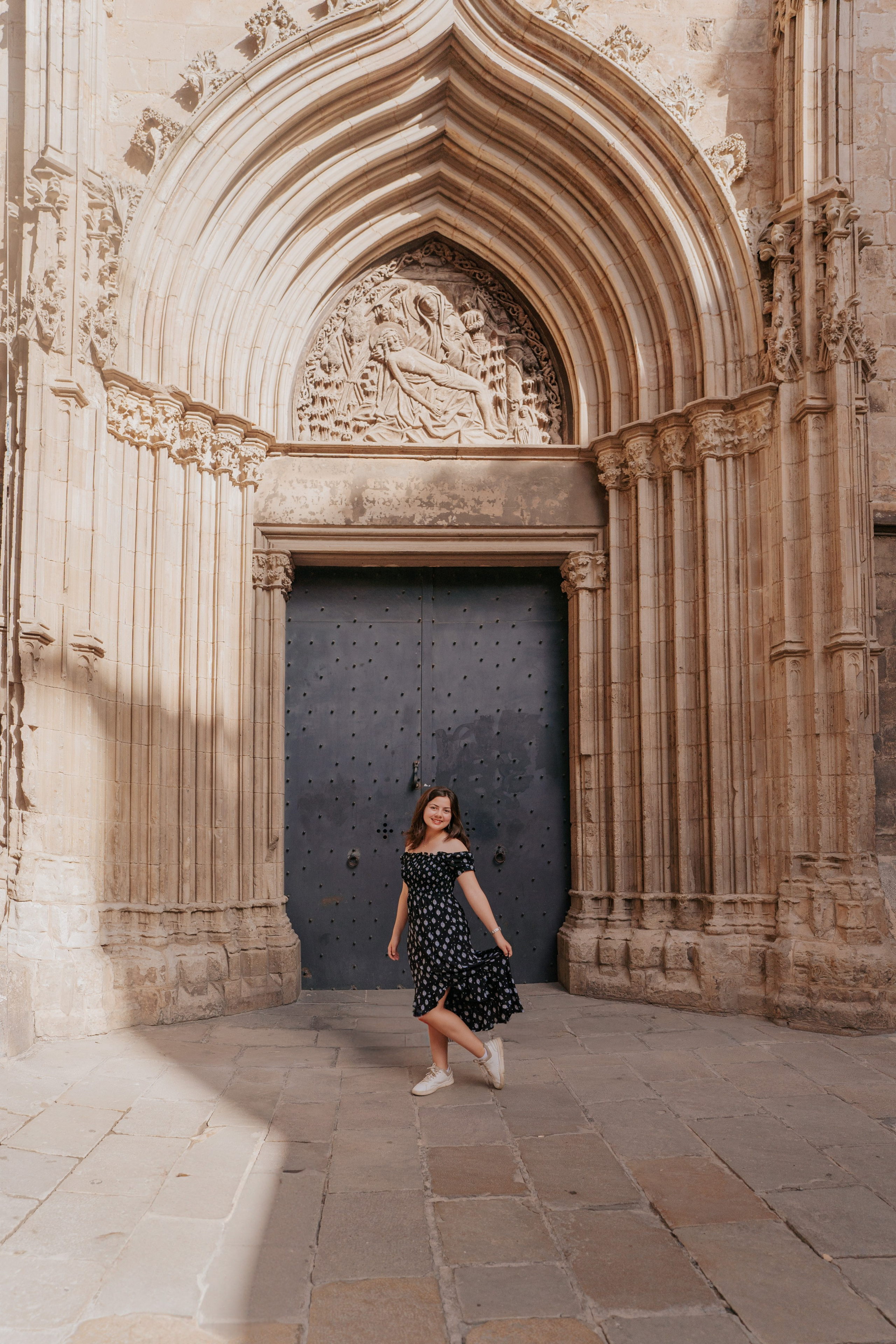 What NOT to Do in Barcelona. DiaFoto — Wow Photographer in Barcelona | Premium Barcelona Photoshoot Experience