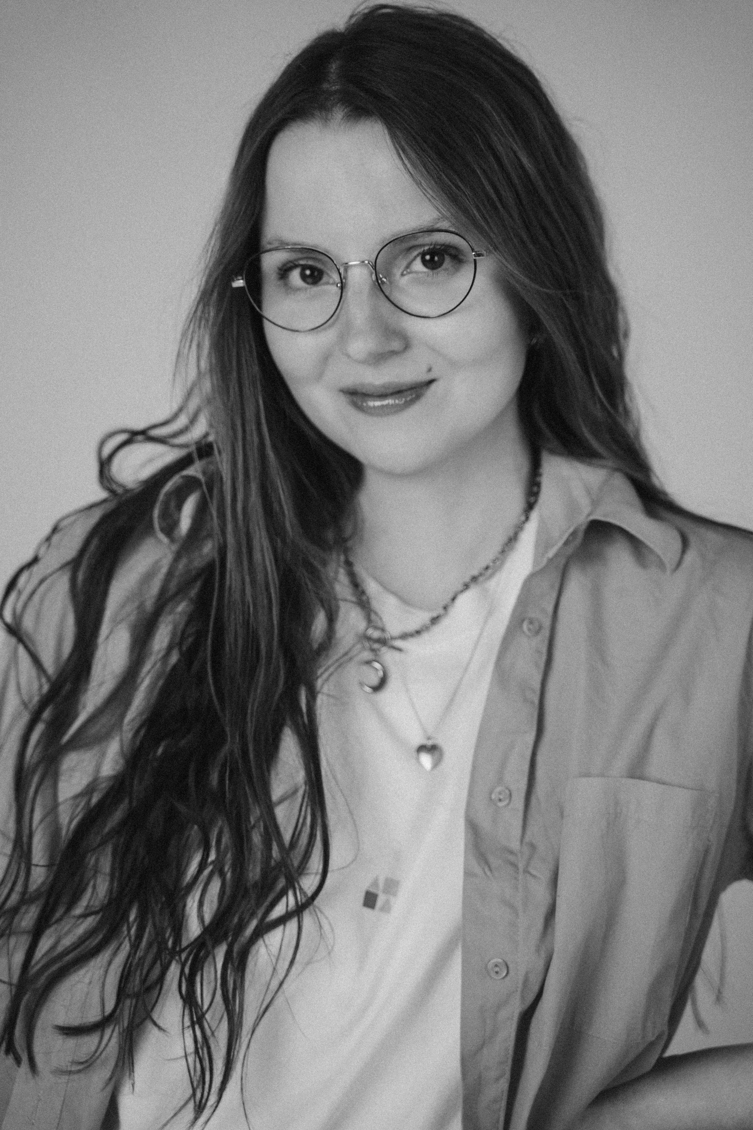 Portrety studyjne. Olga Kępka-Peryt|Naturalna fotografia portretowa i lifestyle|Warszawa i okolice