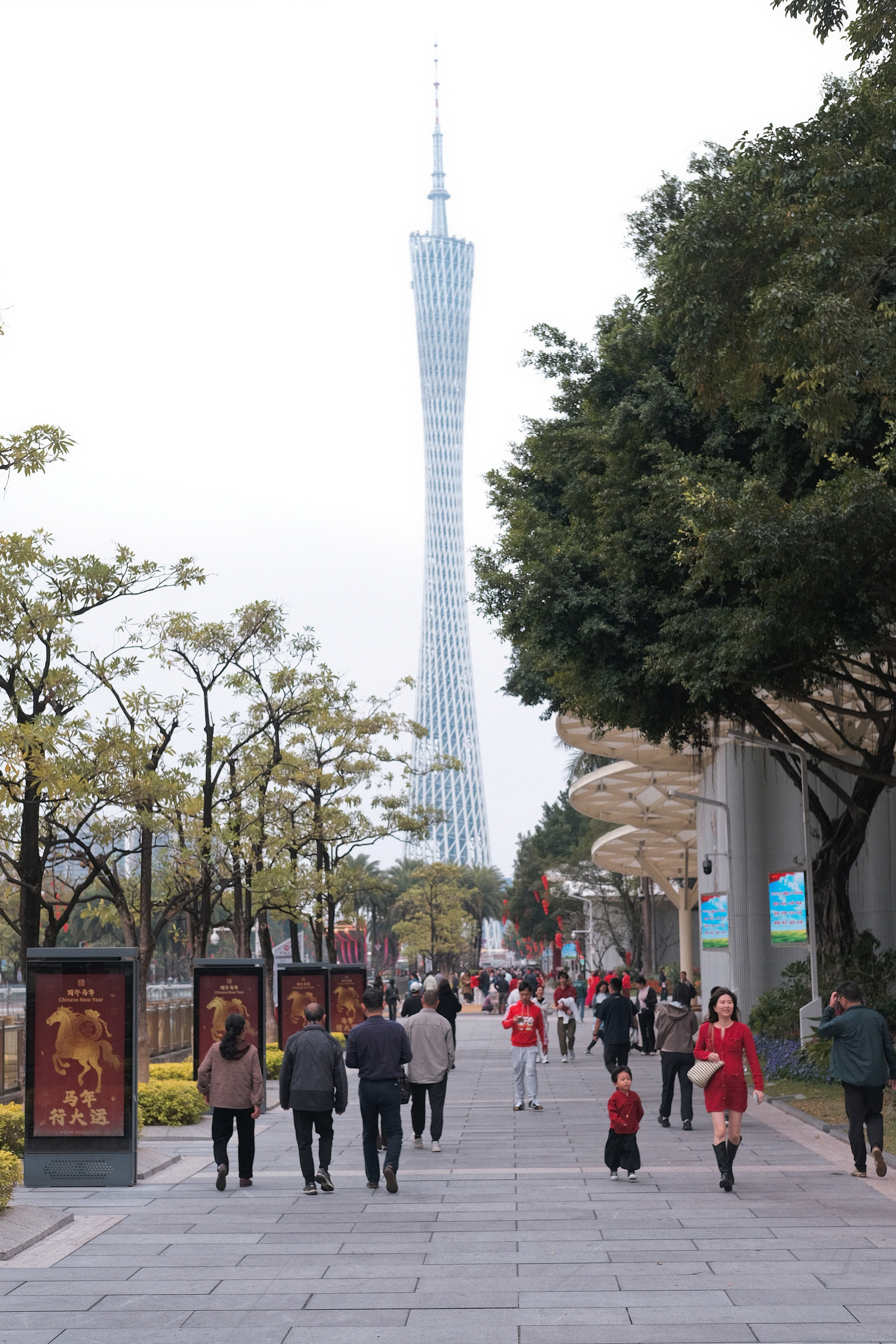 Chinese New Year 2026 |&nbsp;Street Photography&nbsp;| China, Guangzhou
