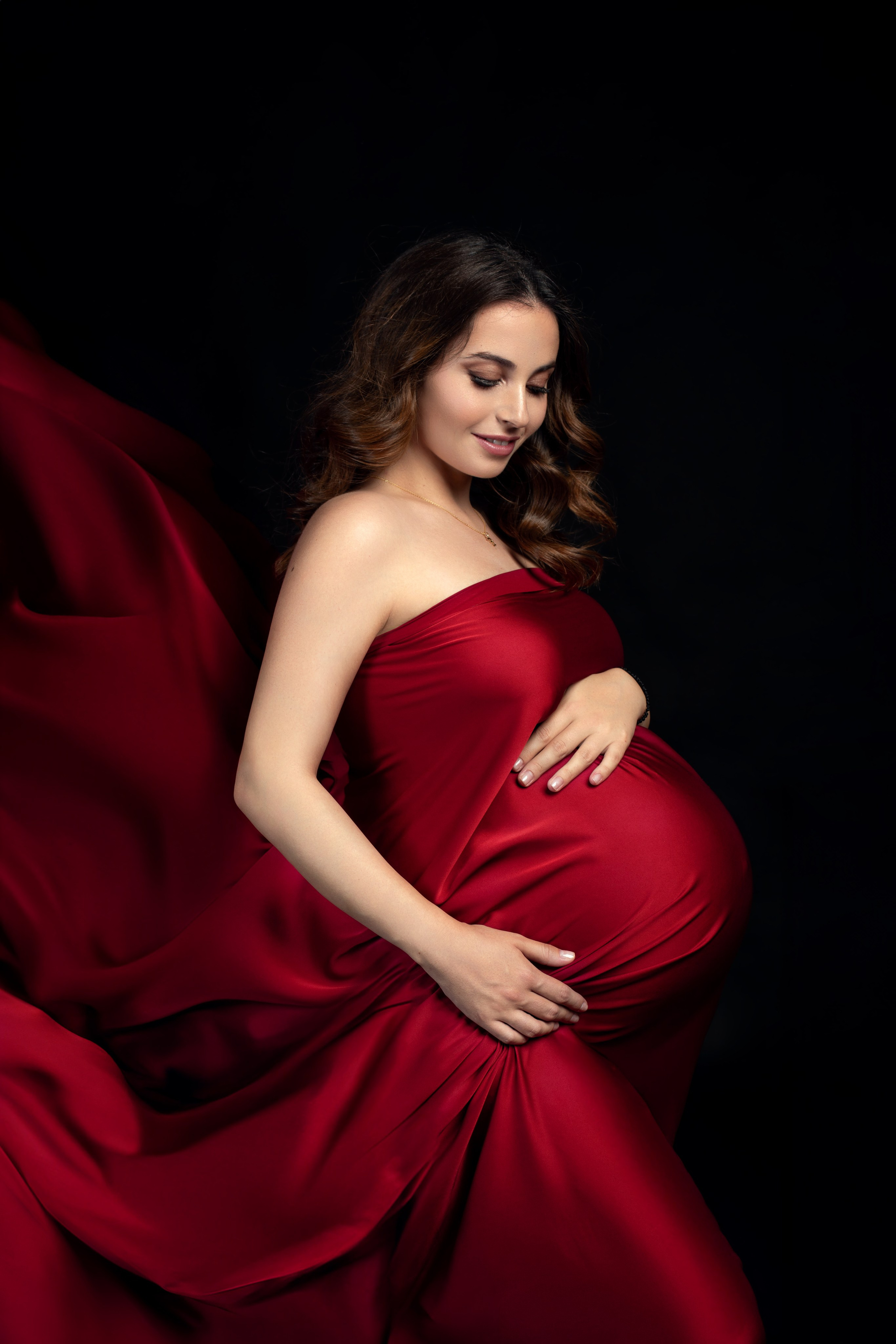 ΥΠΗΡΕΣΙΕΣ. Photographer Anya Khasapi. Nafplio, Greece