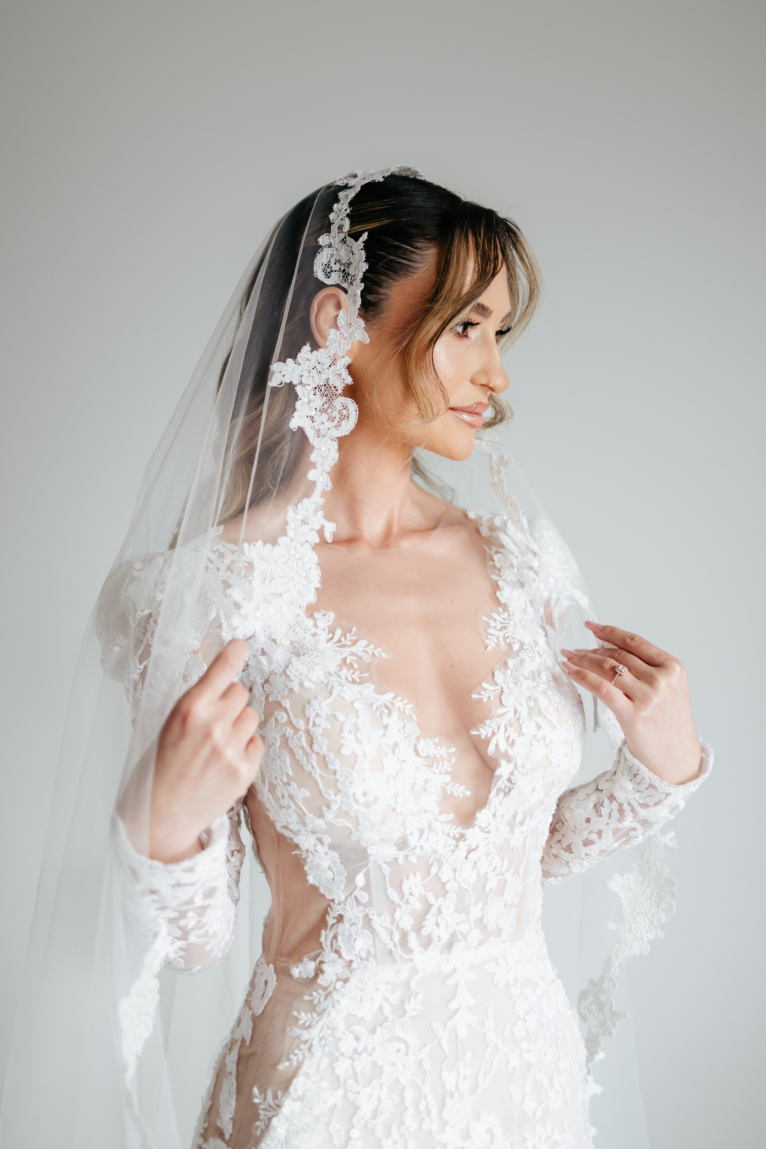 Wedding Photographer Editorial Storytelling Cluj, Romania & Europe|Lore Photography