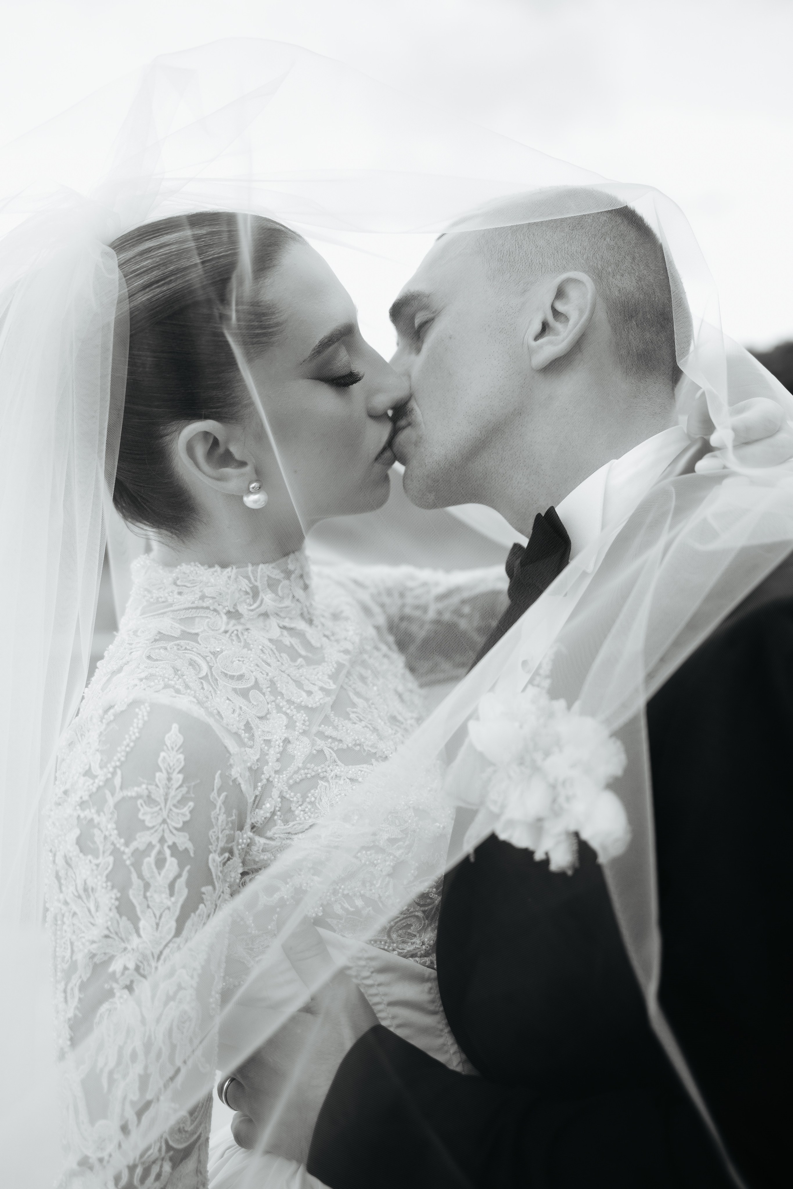 Wedding Photographer Editorial Storytelling Cluj, Romania & Europe|Lore Photography