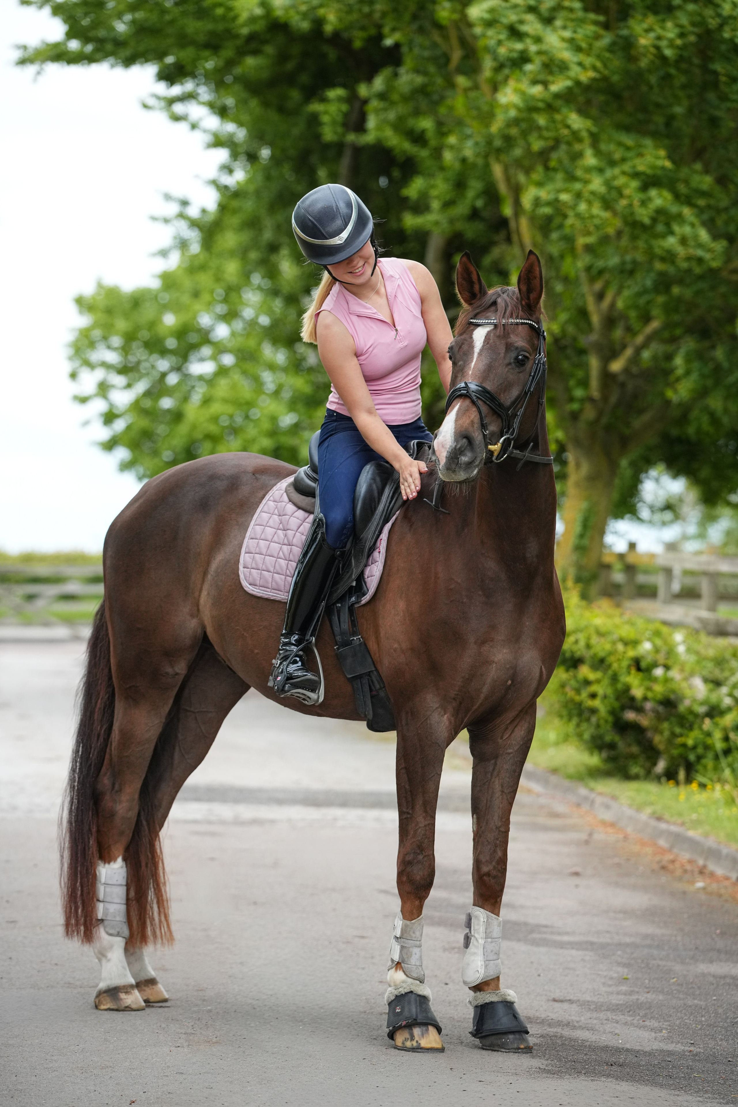 Services. Leicestershire Equine Photography by El | Authentic Equine Portraits & Events