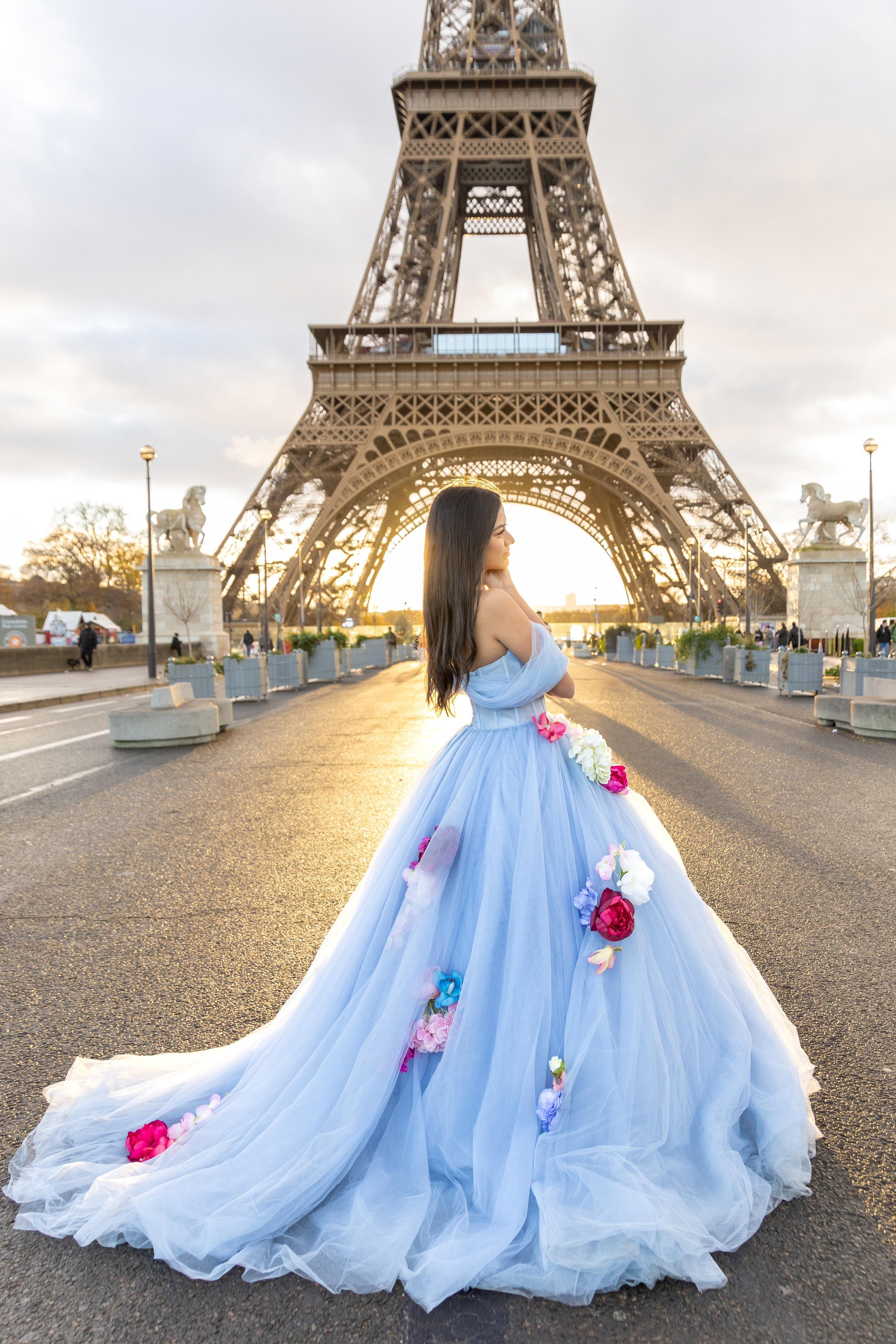 Contacts. Photoshoot Dress Rental in Paris