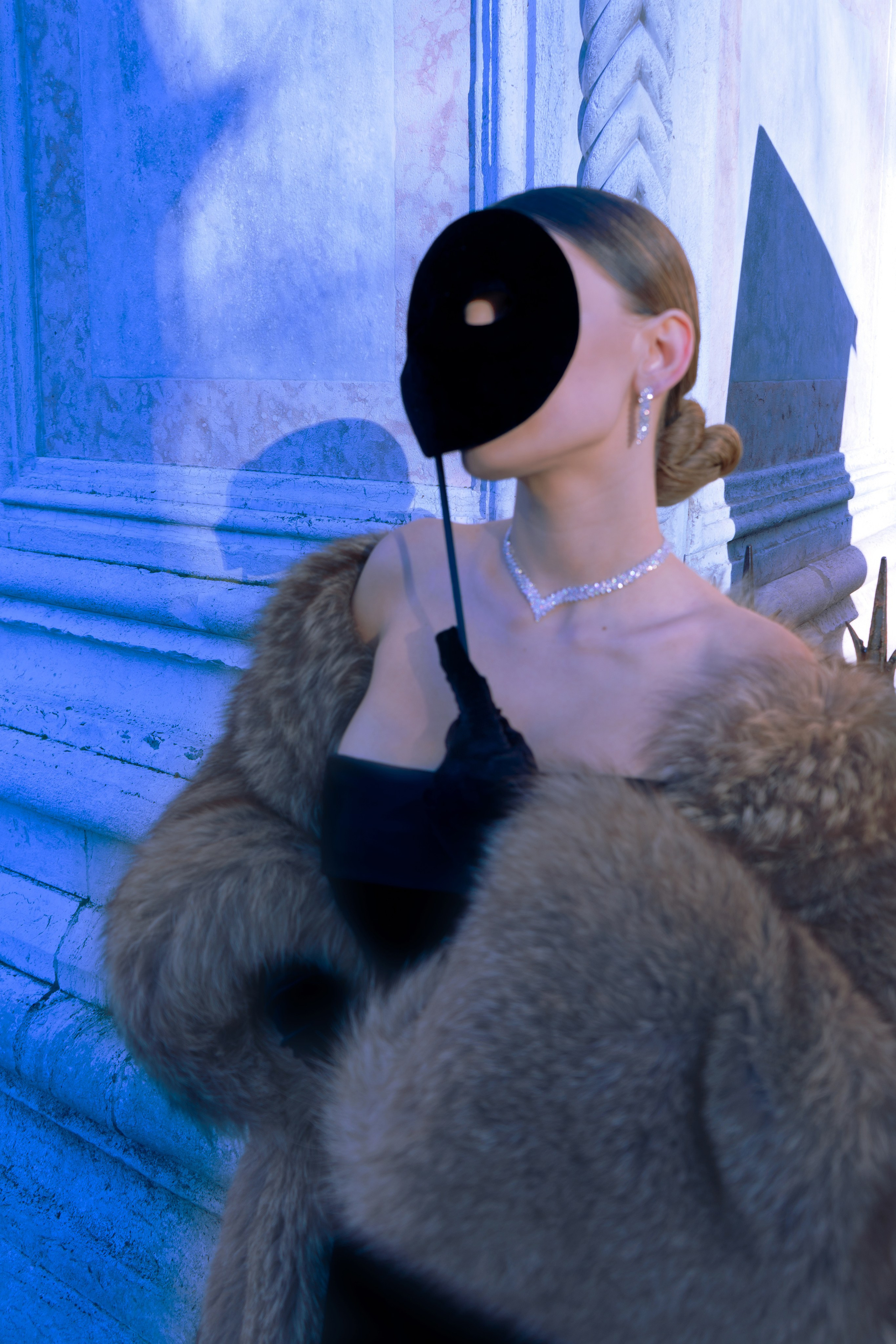 Modern personal branding session Venice for influencer with chic Italian vibes