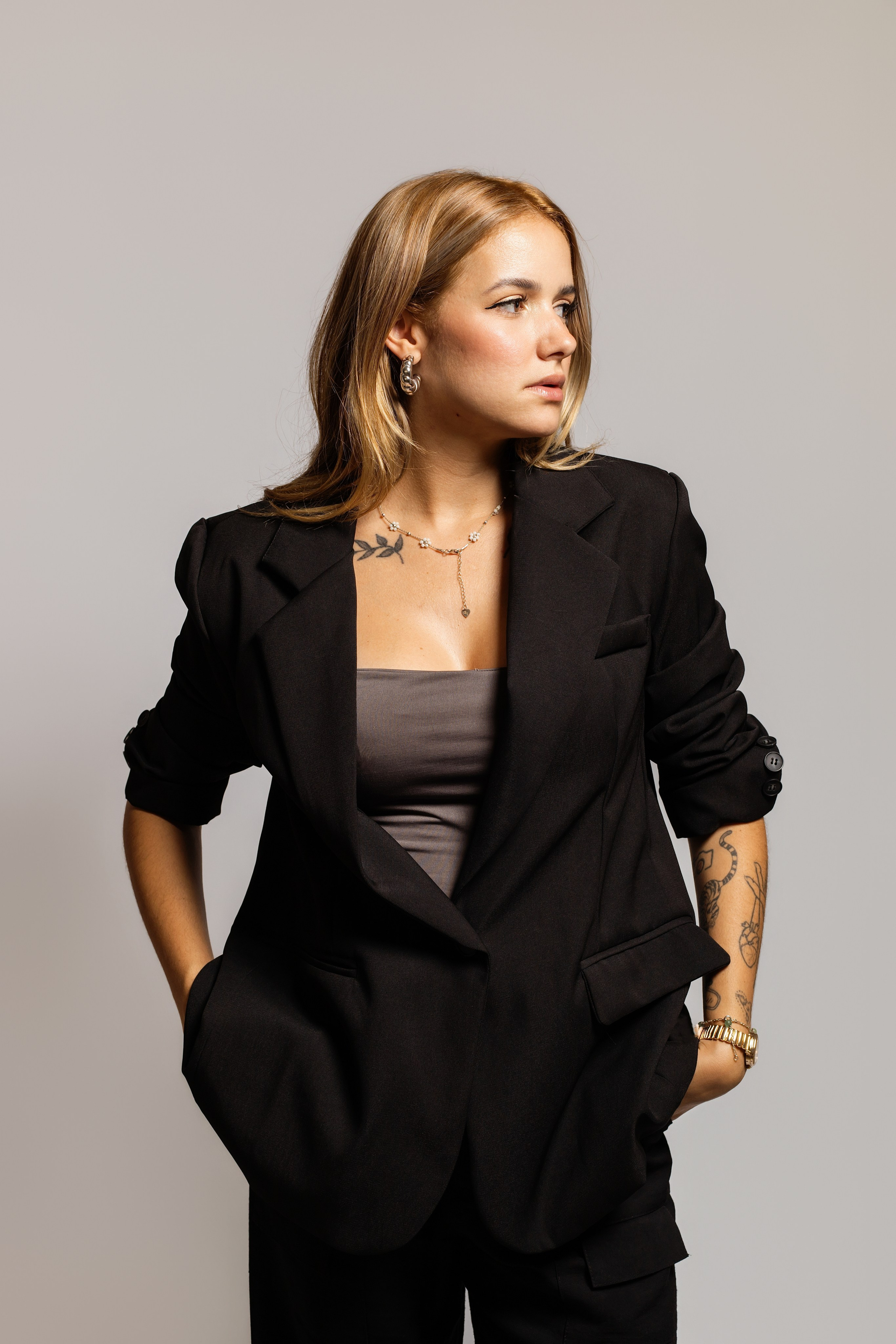 DÚVIDAS. Eu Talyssa Mendonça (Fotógrafa, Goiânia — GO)