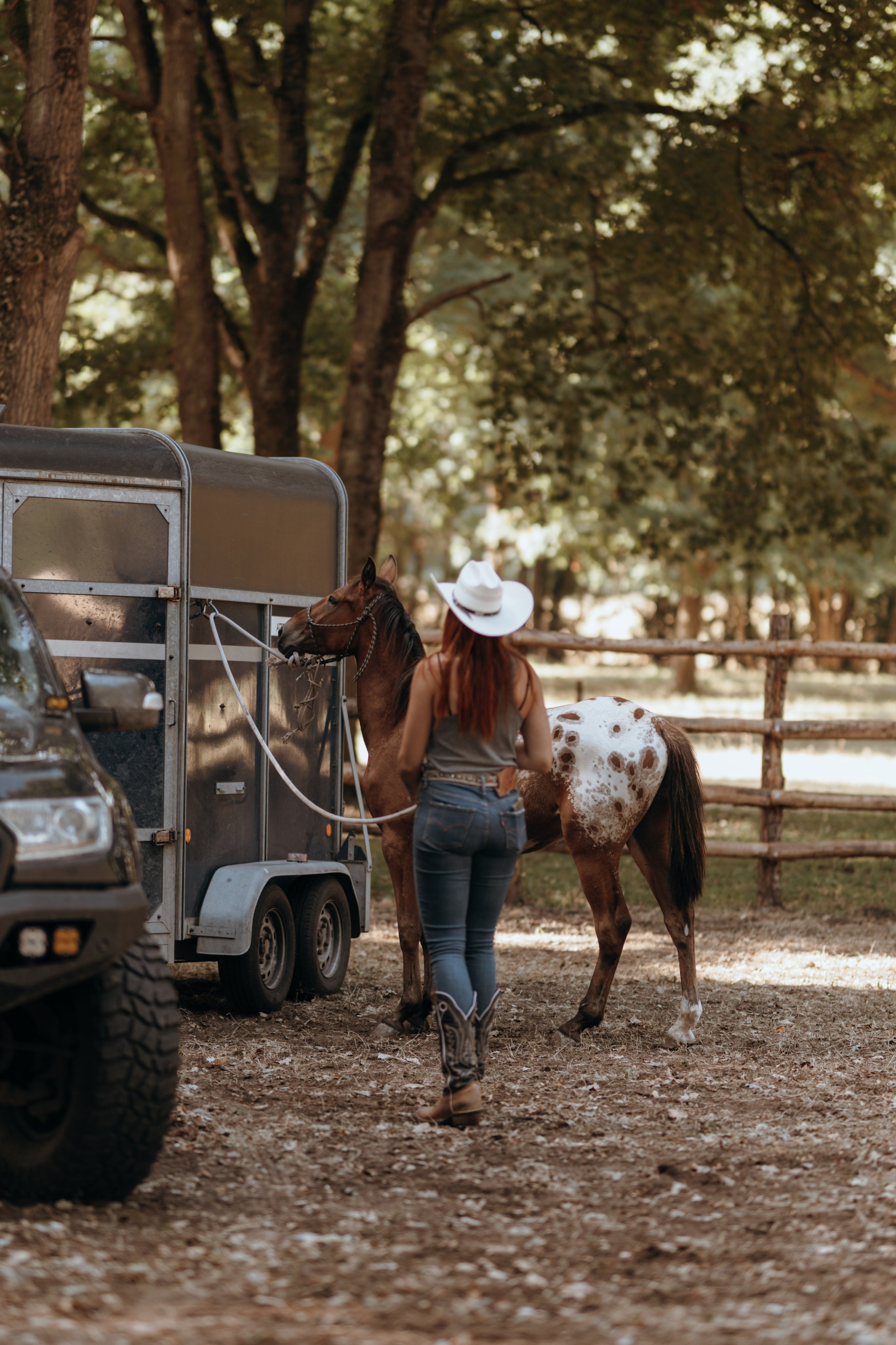 Ranches & Farms. Annah Louwagie — Lifestyle photographer for couples, families & brands | France & worldwide