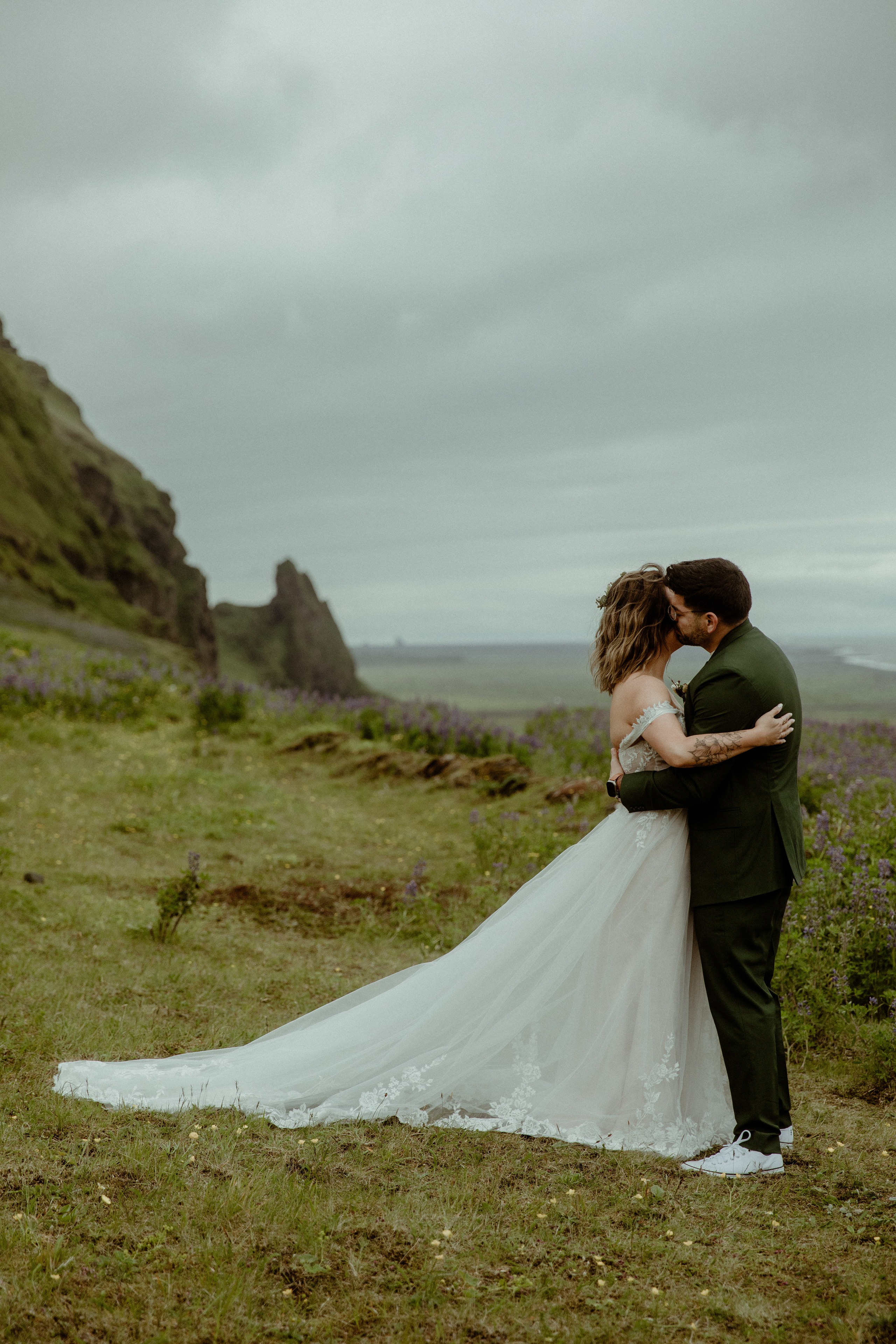 Ireland Elopement Photographer. Iceland elopement photo and video | Nikolaichik Photo