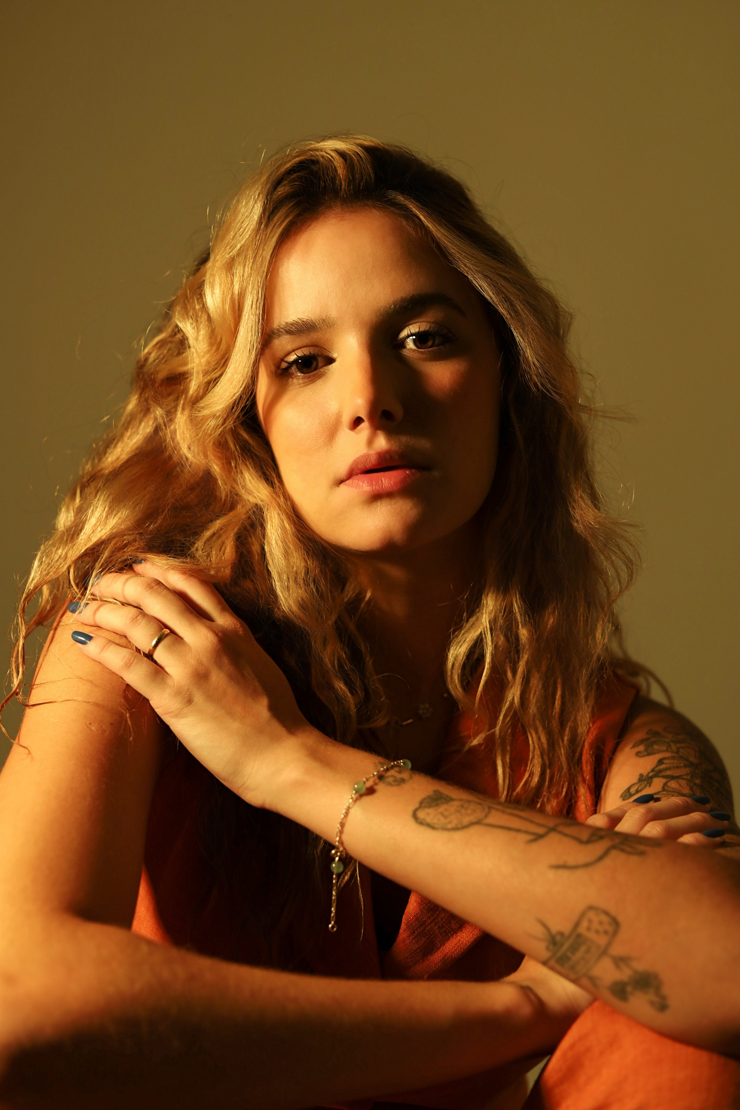 DÚVIDAS. Eu Talyssa Mendonça (Fotógrafa, Goiânia — GO)