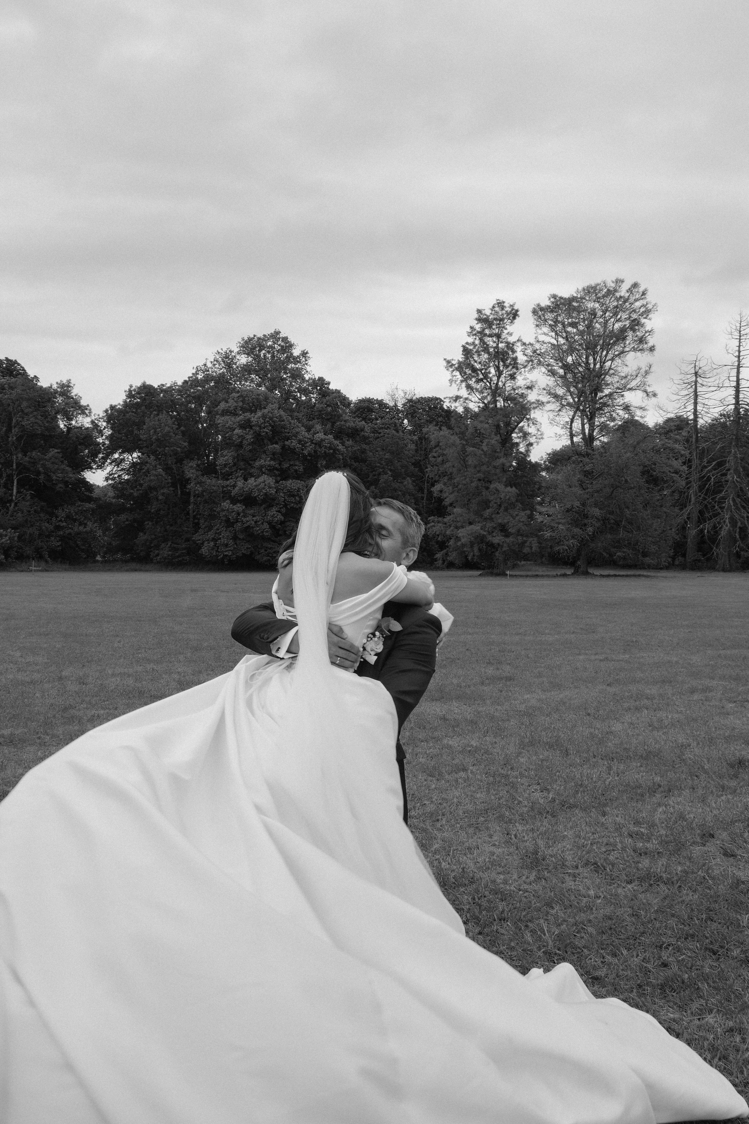 Wedding. Yulia Saunier | Editorial wedding & Female Portrait