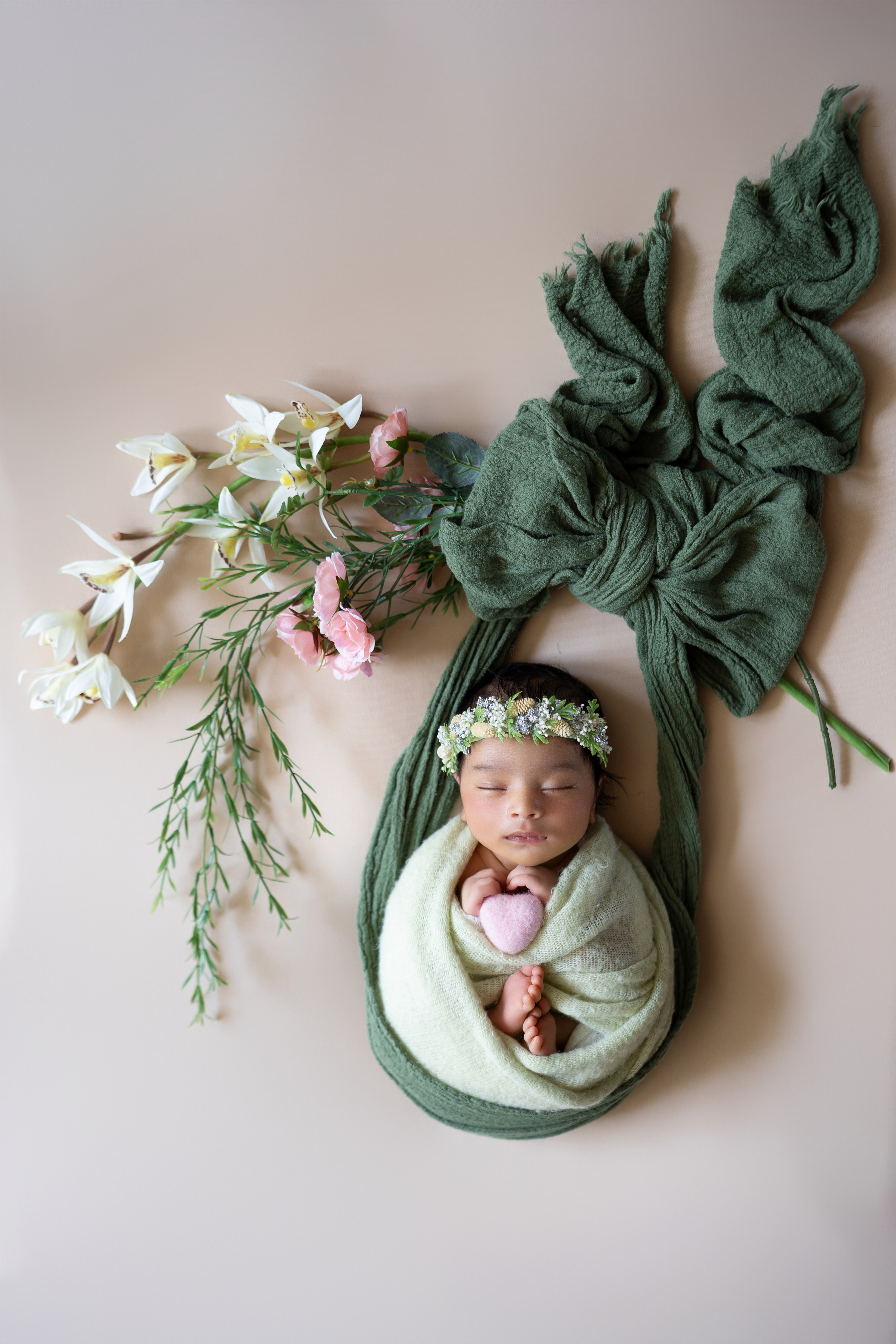 How to Prepare for Your Newborn Photography Session at Home. Maternity, family and newborn photography in San Francisco Bay Area