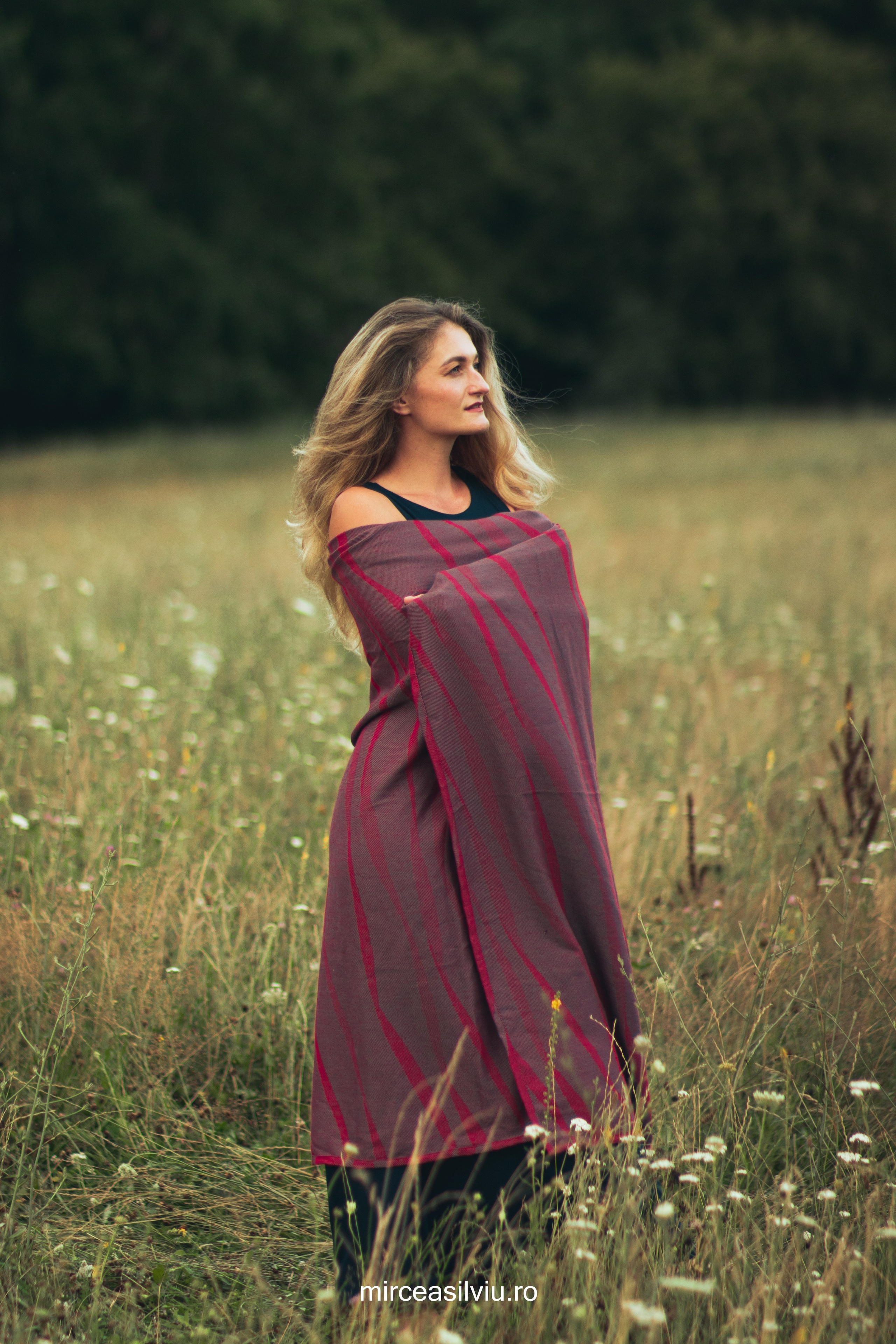 Fotograf de portrete și evenimente din Cluj-Napoca. Ședințe foto individuale, nunți, botezuri și aniversări în Cluj și județul Cluj