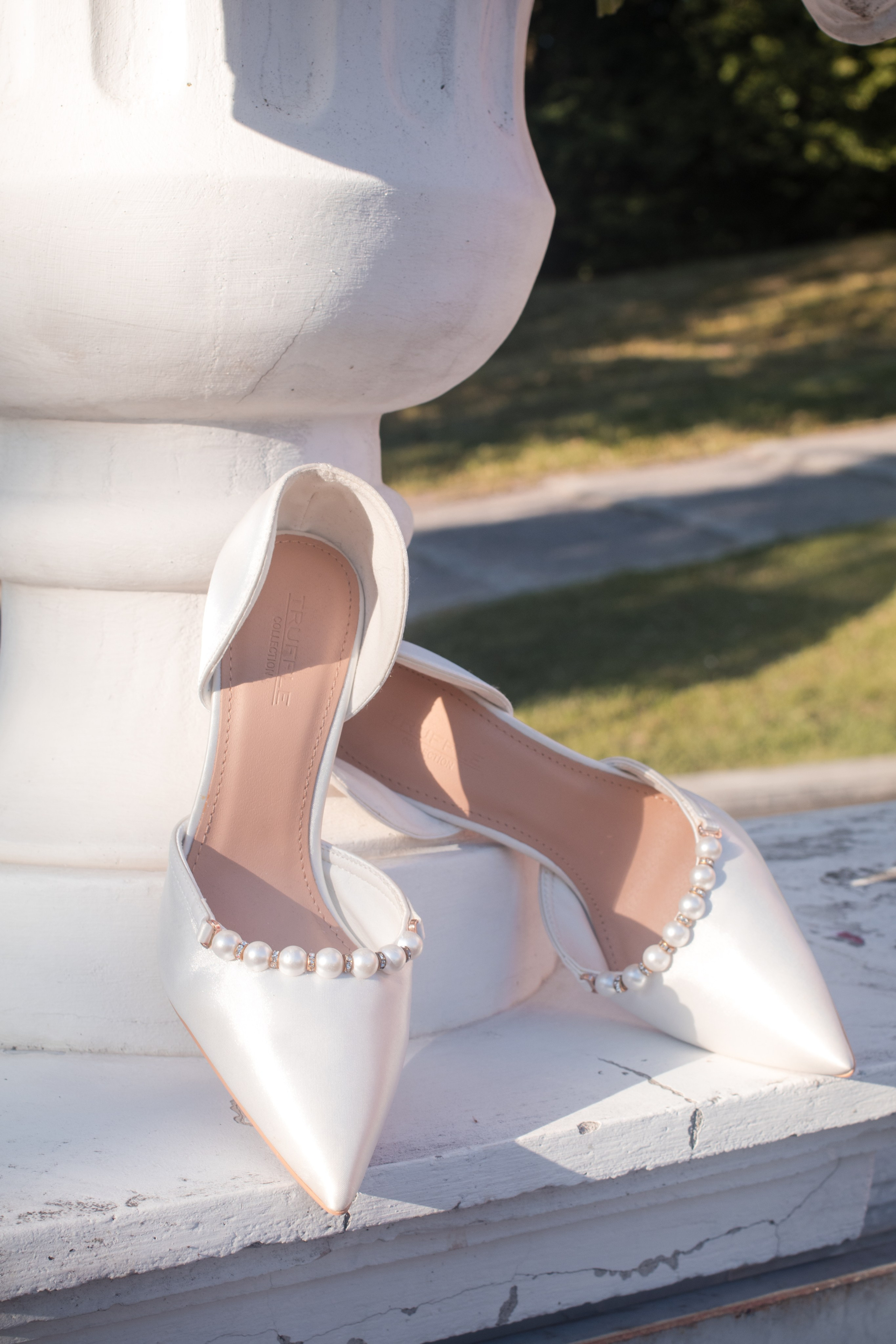 MORNING DETAILS. Wedding photographer in Europe
