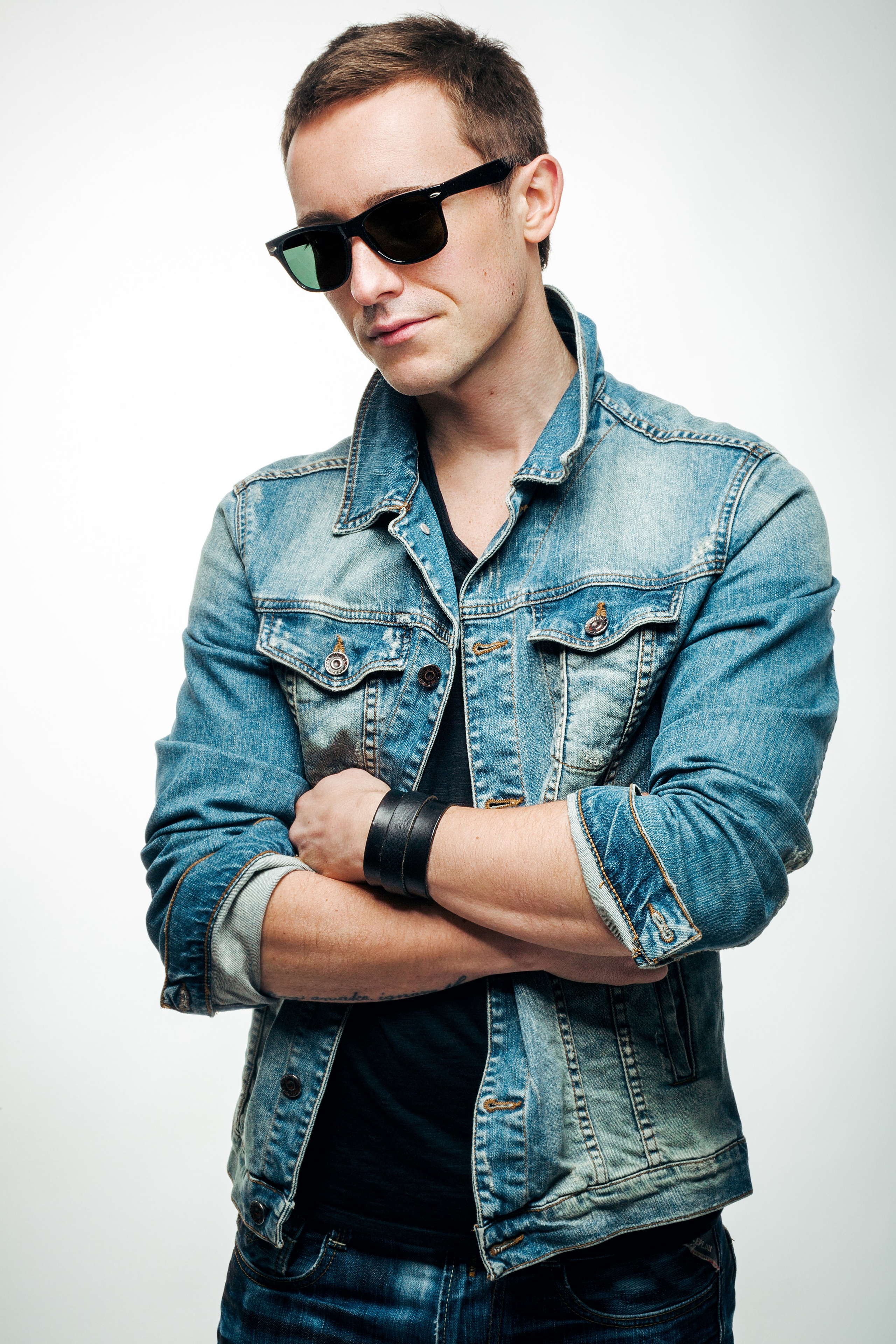 music production, audio production, sound production, record producer, music producer, sound engineer, audio engineer, mixing engineer, mastering engineer, music studio, recording studio, professional audio, audio services, music services, online mixing, online mastering, remote mixing, remote mastering, music arrangement, song arrangement, beat making, vocal production, vocal tuning, audio editing, sound design, music mixing, audio mastering, track mixing, track mastering, stem mixing, analog mixing, digital mixing, loudness mastering, loudness optimization, radio ready mix, streaming ready master, Ableton Live, DAW production, Pro Tools, Logic Pro, FL Studio, Cubase, Studio One, plugins, UAD, Waves, FabFilter, analog gear, digital audio, electronic music production, house music production, techno production, trance production, ambient music production, dance music production, EDM production, pop music production, hip hop production, artist collaboration, producer for hire, music production services, sound engineering services, remix services, custom music production, ghost production, session musician, soundtrack production, music for film, music for commercials, music for presentations, audio for video, corporate video music, advertising music, film scoring, game audio, music producer Estonia, sound engineer Tallinn, audio production Estonia, mixing mastering Estonia, Estonian music producer, studio Estonia, get your track mixed, professional mastering, make your music sound pro, high quality audio, affordable music production, expert sound engineering, trusted music producer