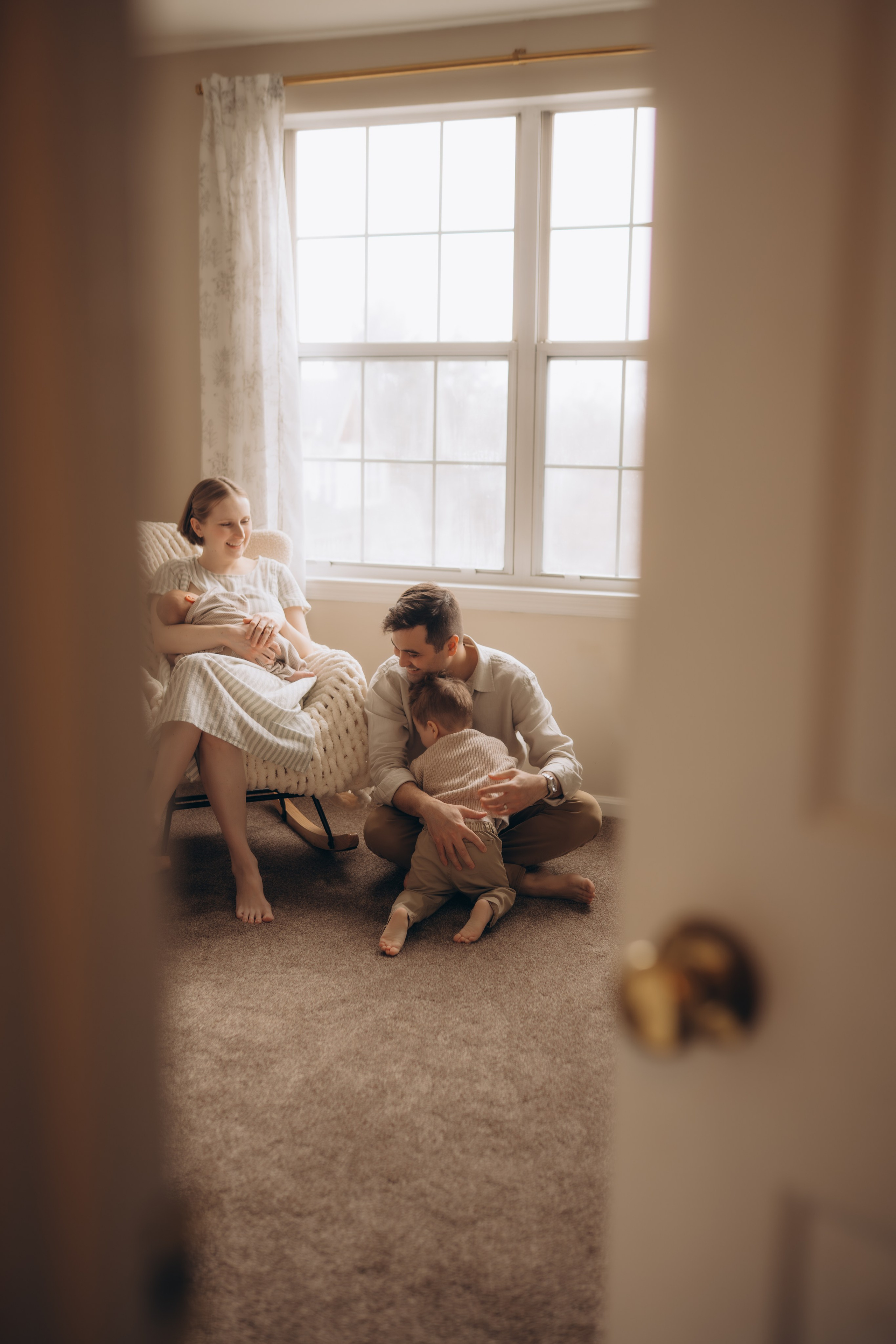 Family sessions (in home/outdoor). Lifestyle Family Photographer in Pennsylvania