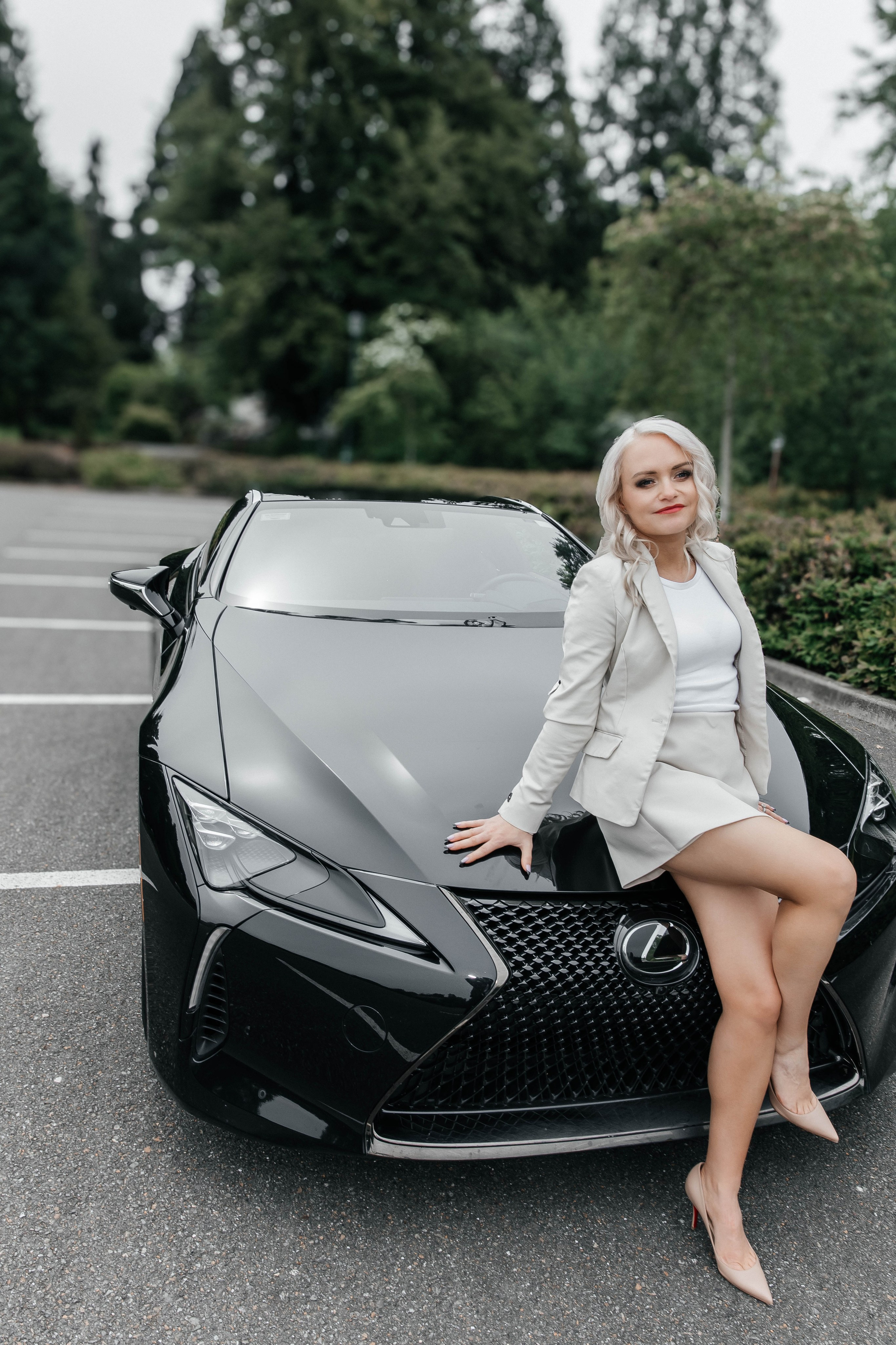 Anna 40 years. Documentary and Portrait Photographer in Seattle