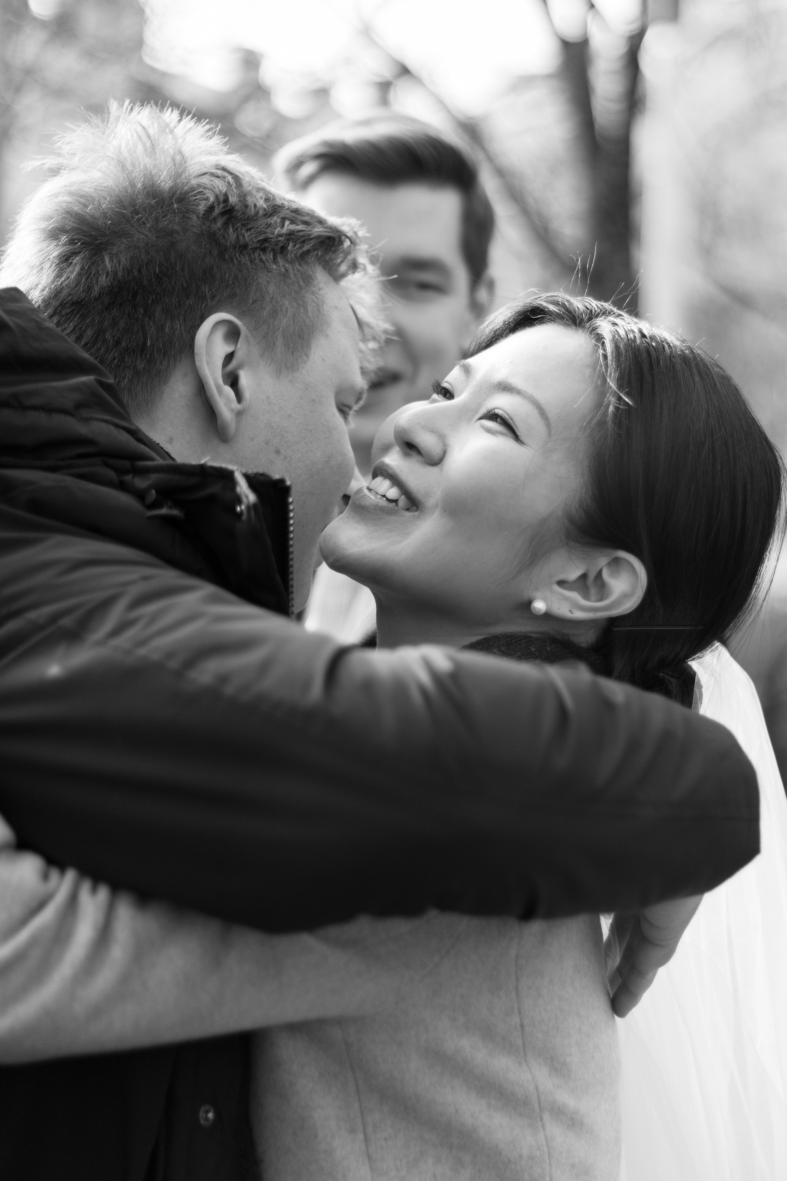 Fotosesija Vilniaus Santuokų Rūmuose. Framed by Evelina | Vestuvių fotografė