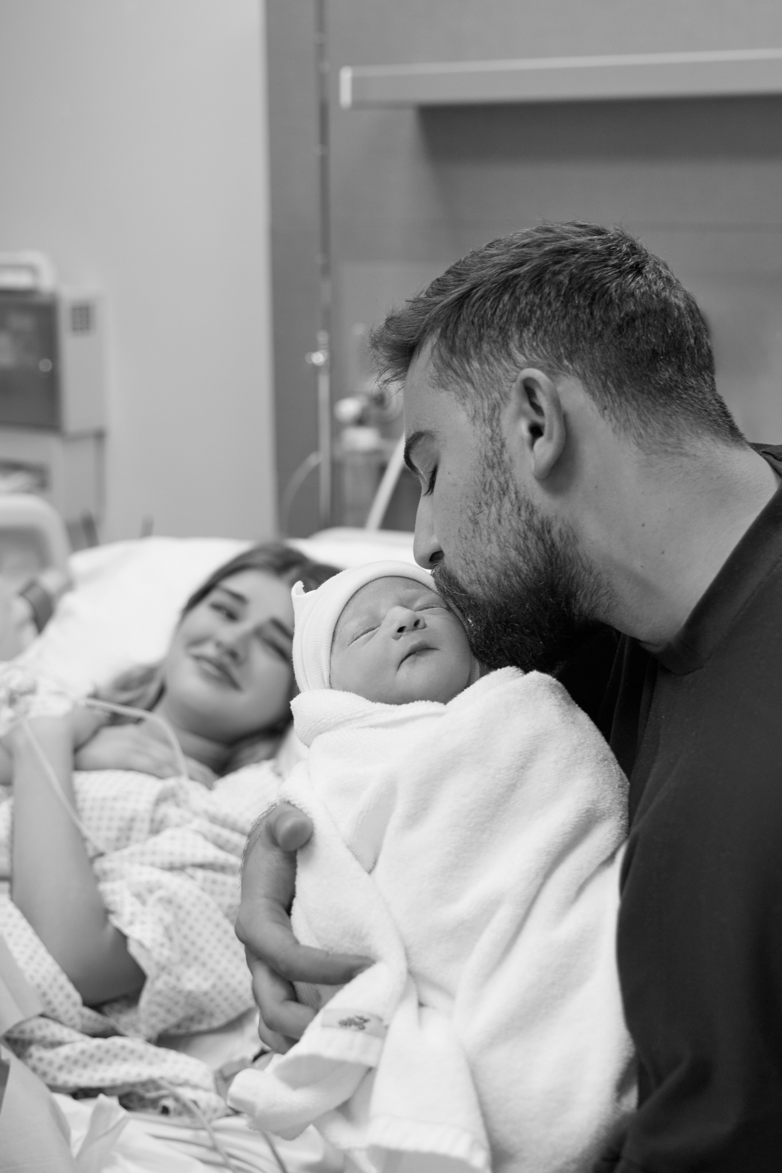 Services. Maternity & Birth Photographer in Dubai | Alexandra Lasheva